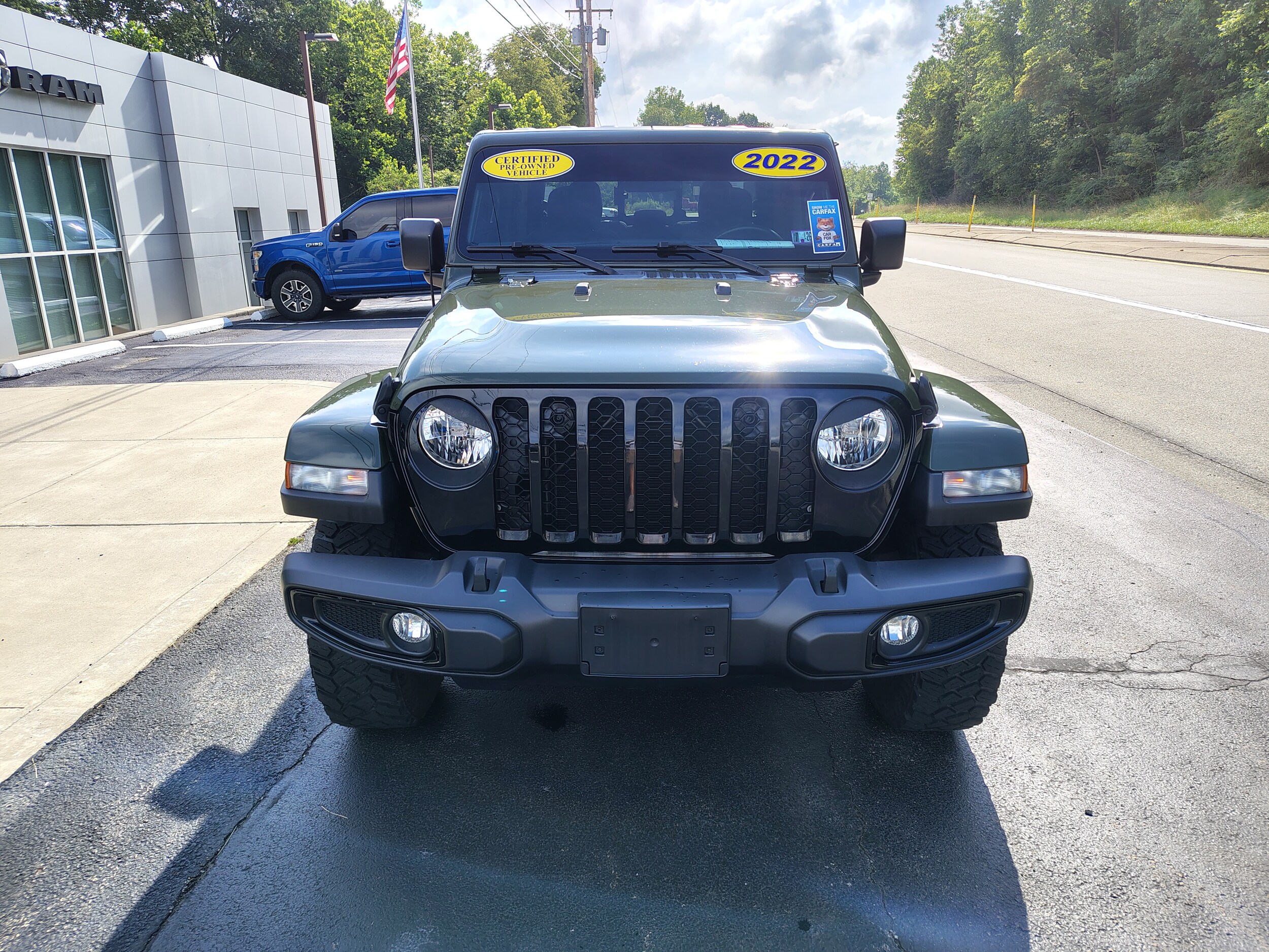 2022 Jeep Gladiator Willys photo 3