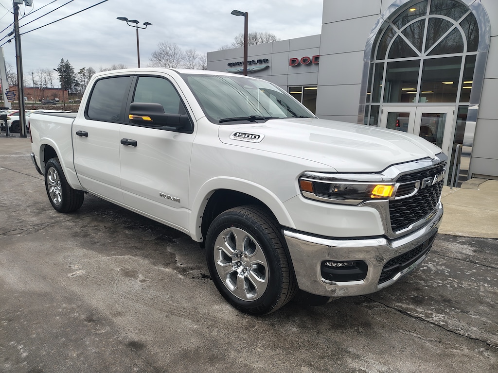 New 2026 Ram 1500 BIG HORN CREW CAB 4X4 5'7 BOX Pickup