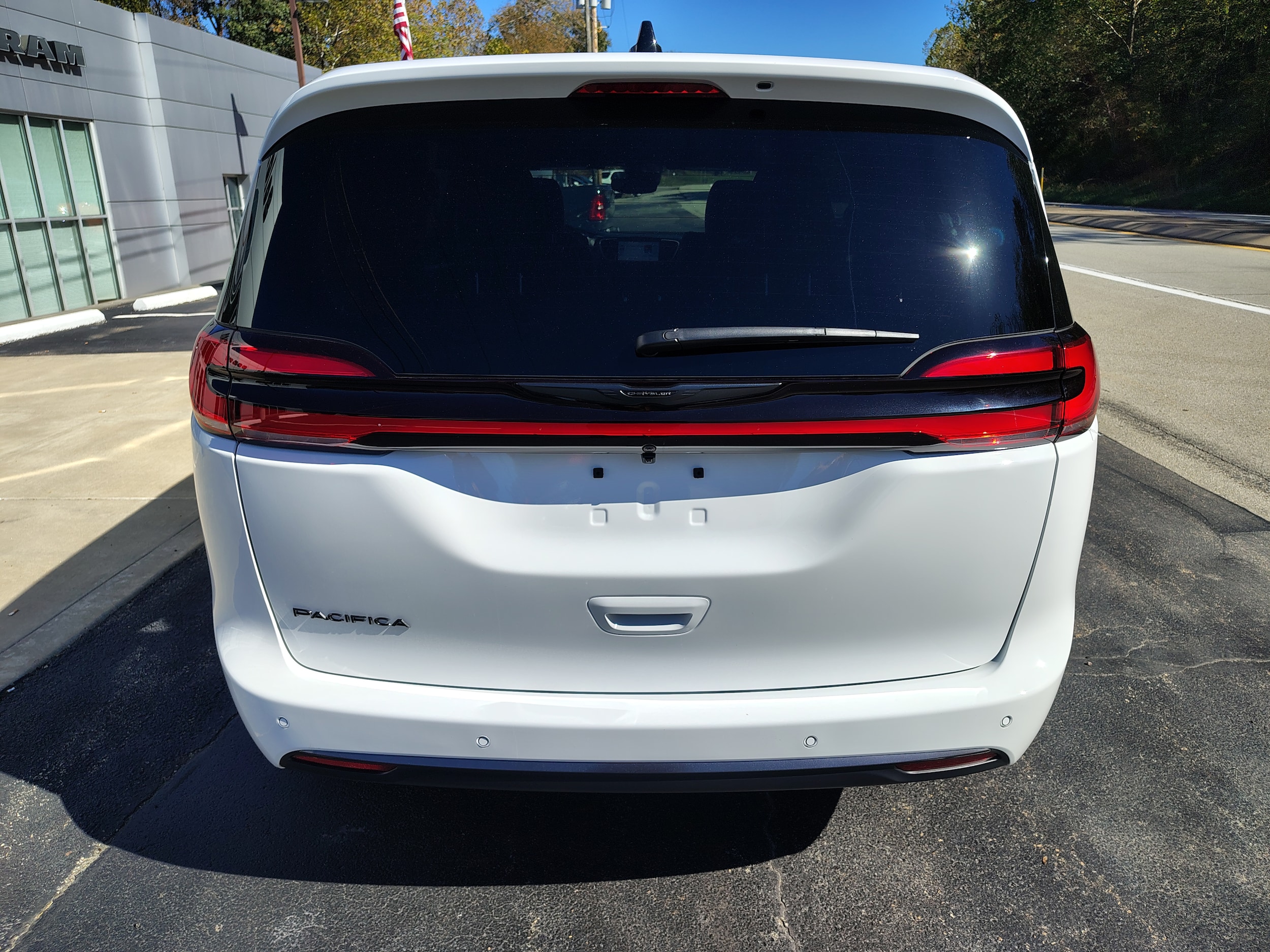 2026 Chrysler Pacifica SELECT - 5