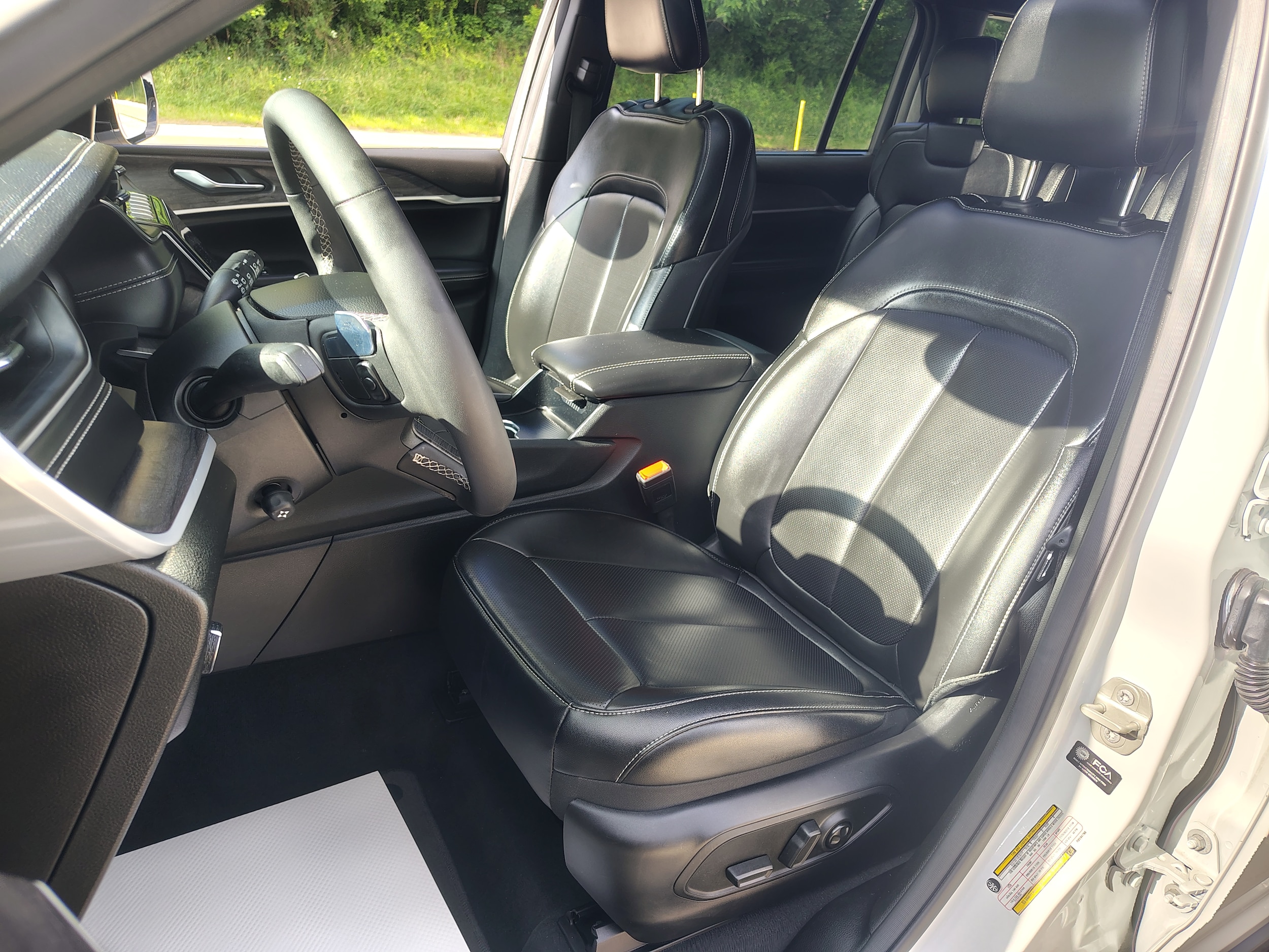 2024 Jeep Grand Cherokee L Limited Bright White Clearcoat at Solomon CJD Carmichaels