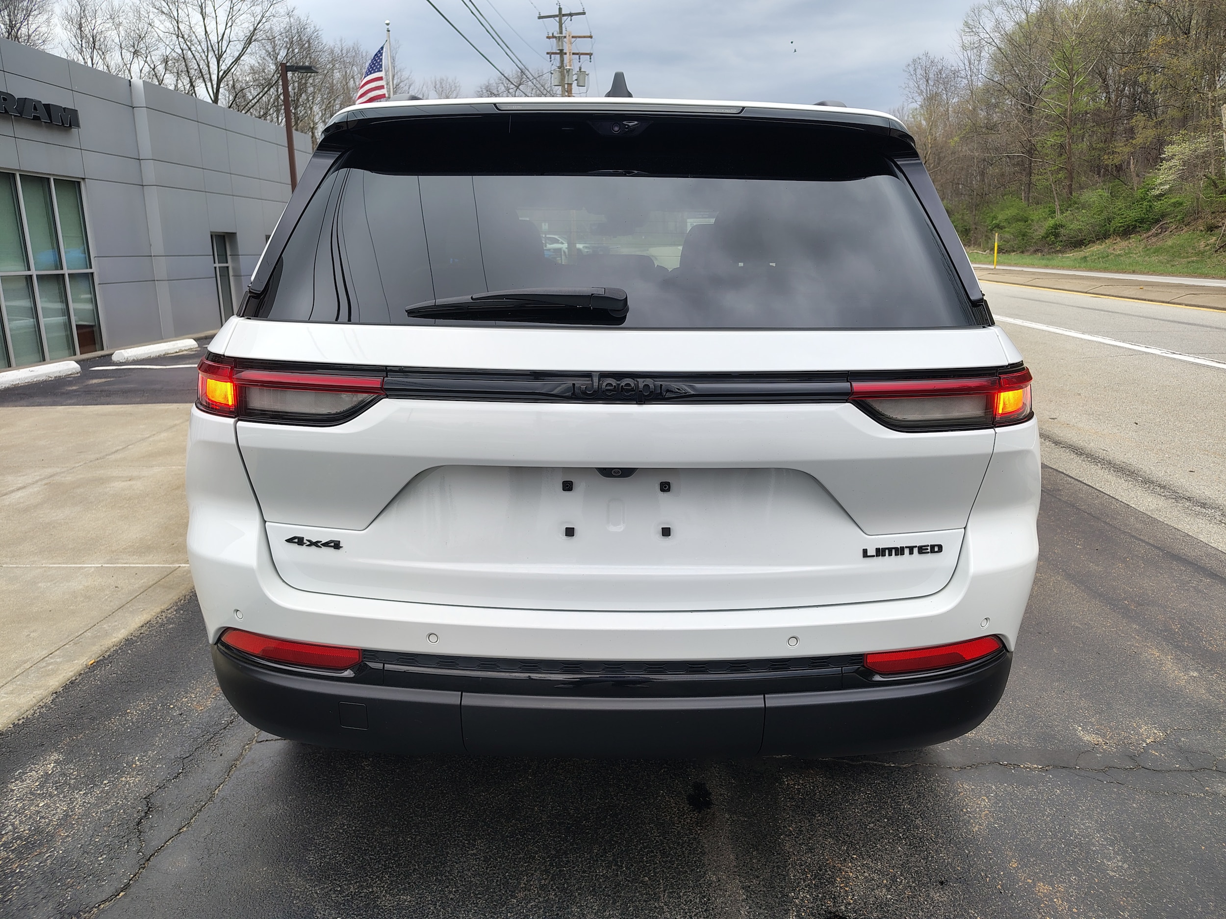 2024 Jeep Grand Cherokee Limited Bright White Clearcoat at Solomon CJD Carmichaels