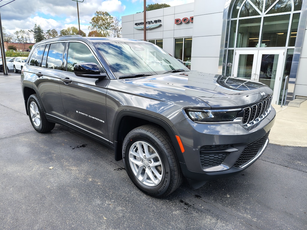 New 2025 Jeep Grand Cherokee LAREDO X 4X4 Sport Utility