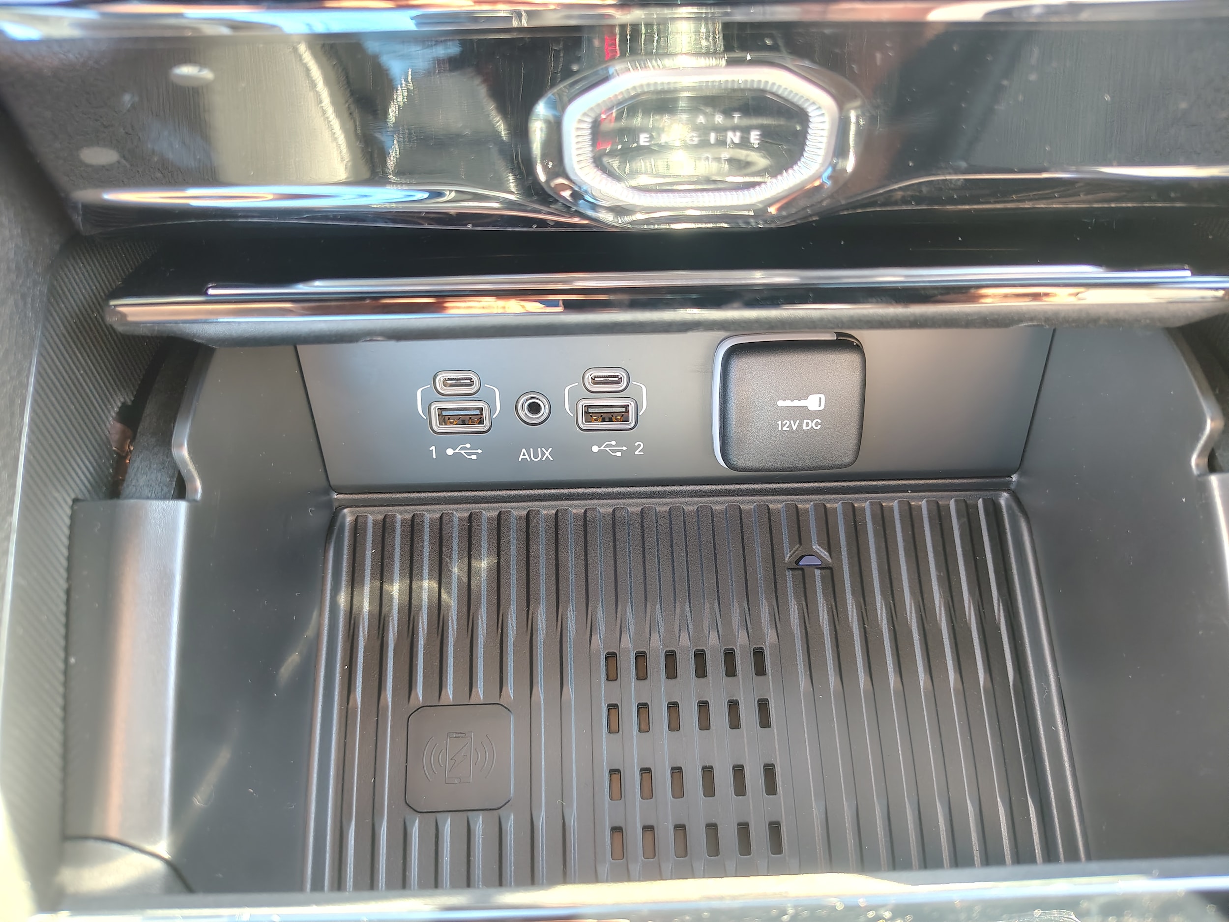 2027 Jeep Grand Cherokee photo 41 of 45