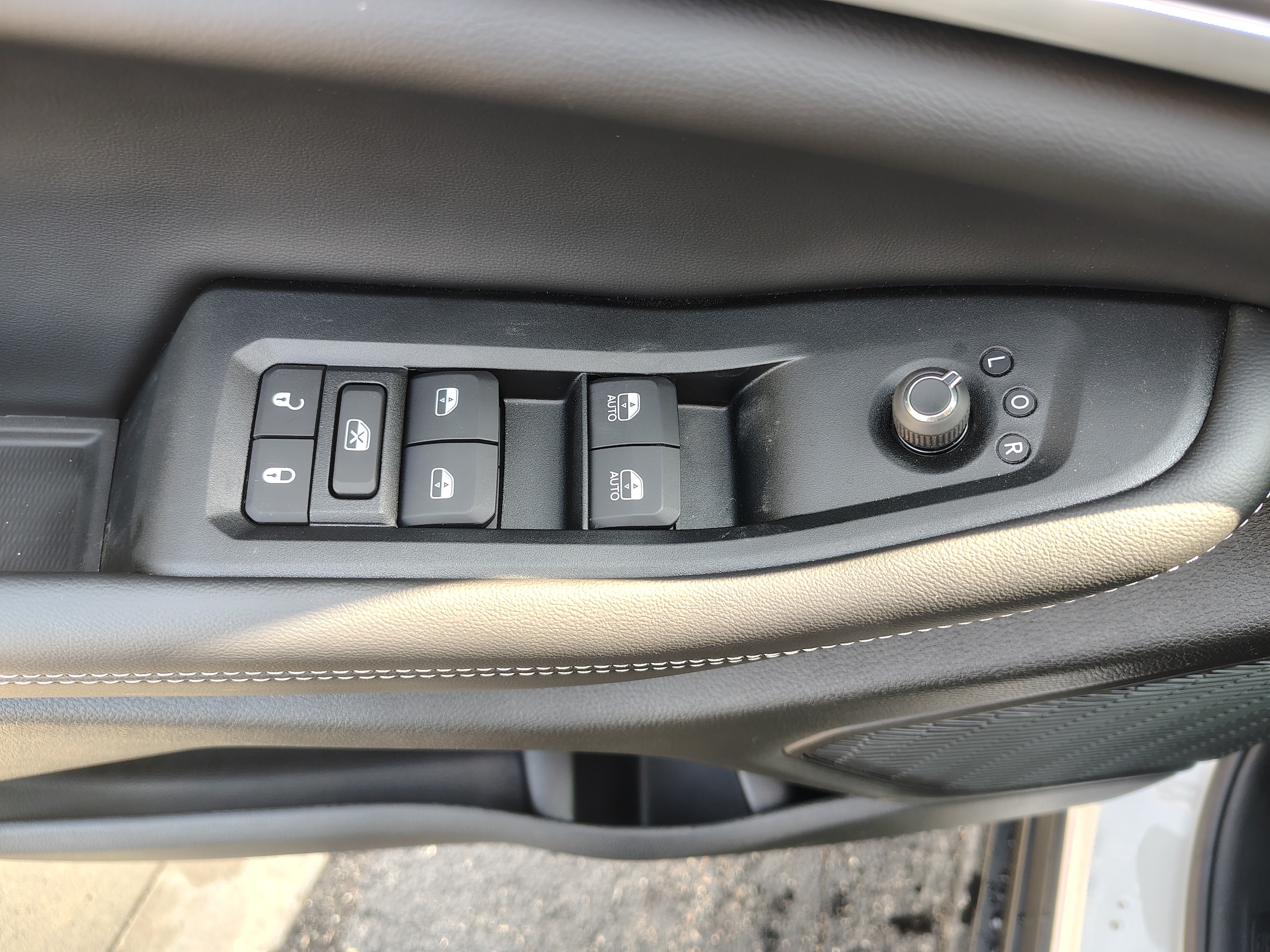 2026 Jeep Grand Cherokee L LAREDO ALTITUDE 4X4 Bright White at Three Rivers CJD