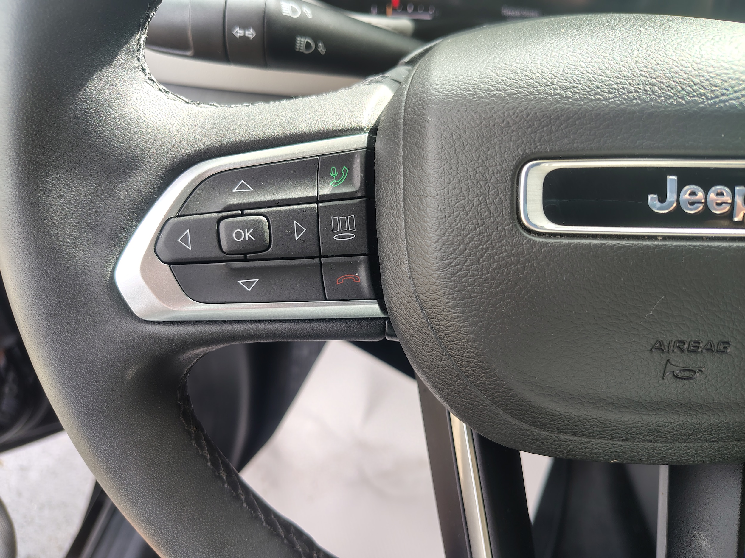 2025 Jeep Compass Limited Diamond Black Crystal Pearlcoat at Solomon CJD Carmichaels