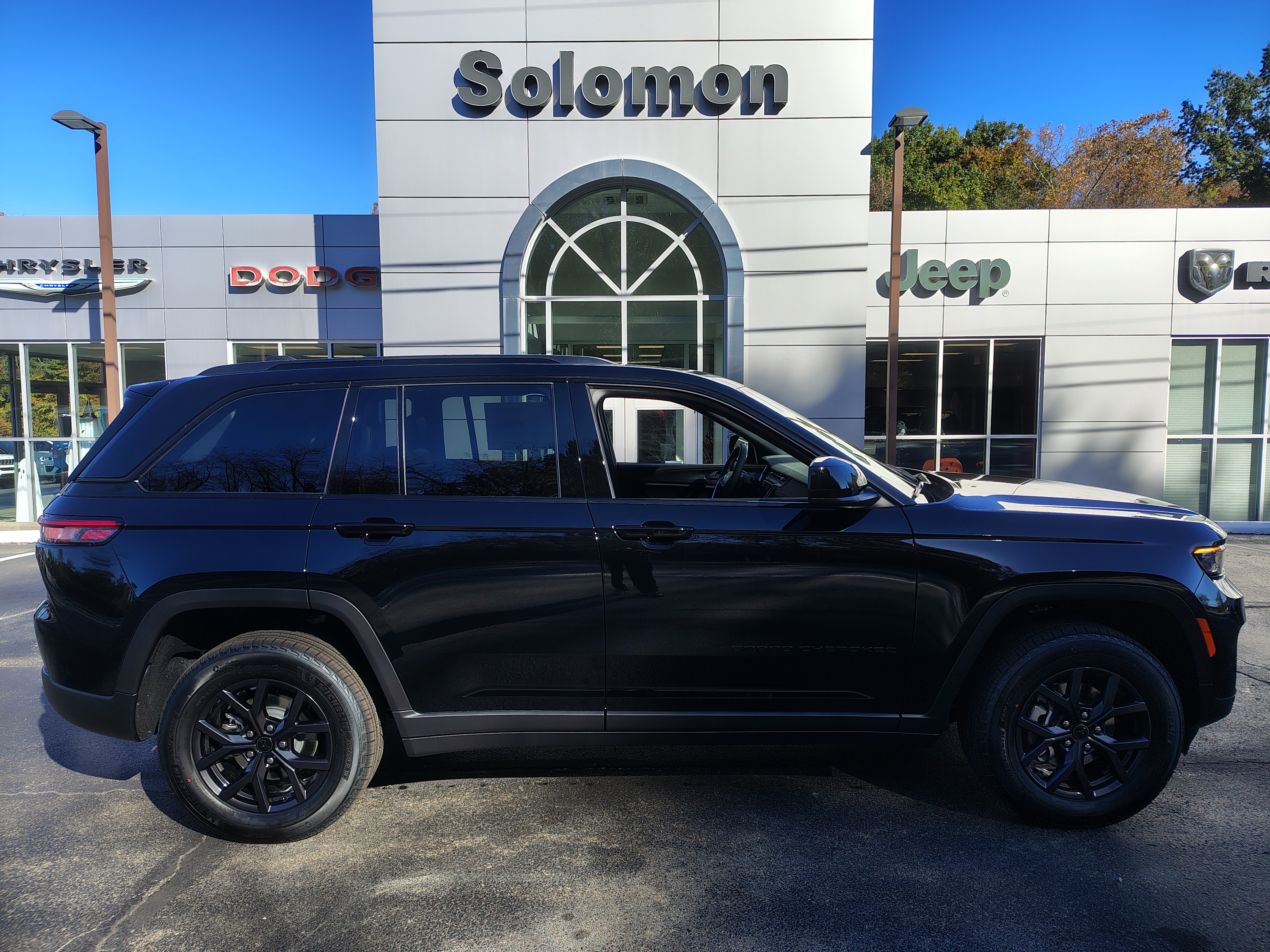 2027 Jeep Grand Cherokee Sport Utility 