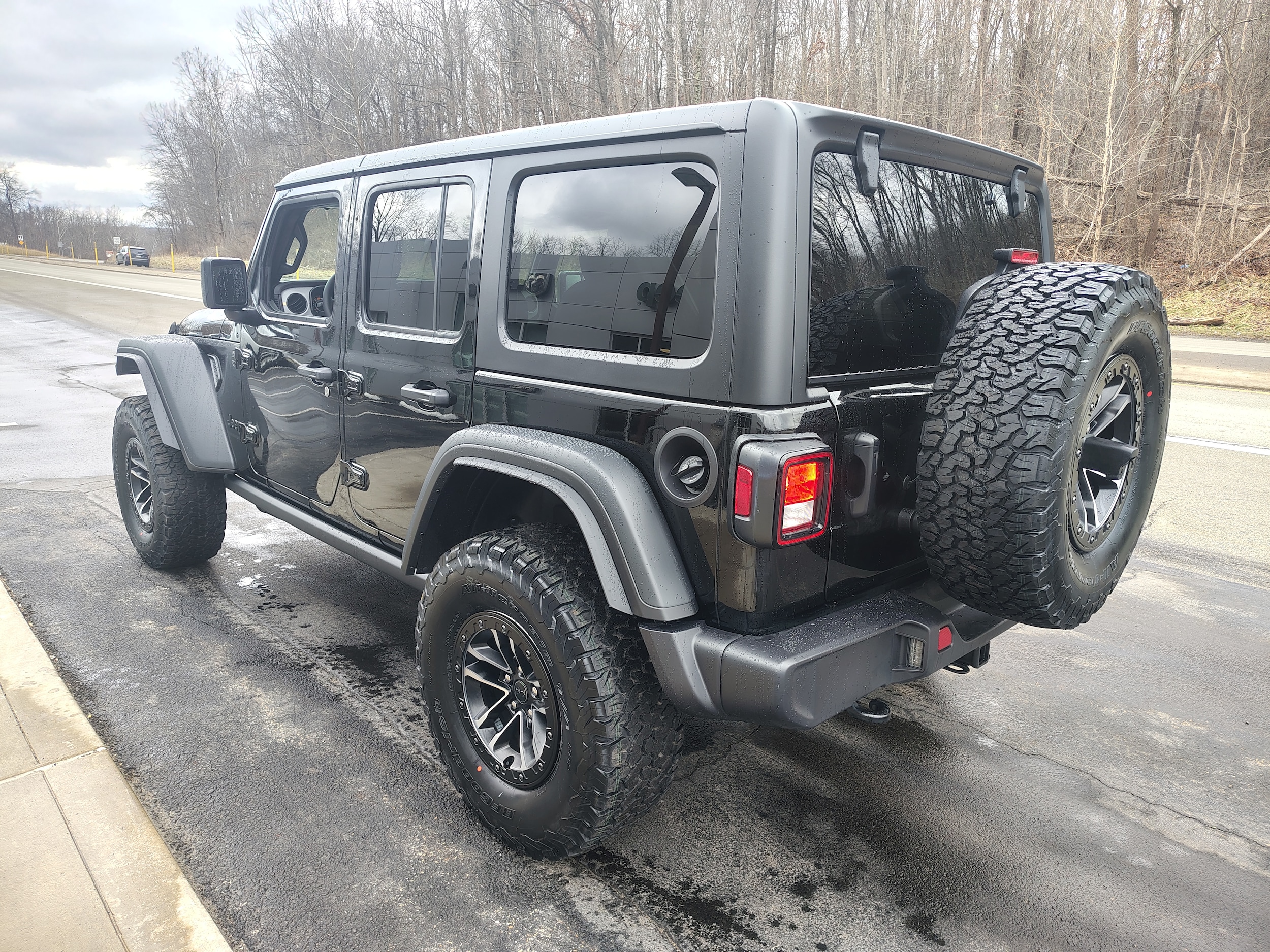 2026 Jeep Wrangler 4-DOOR WILLYS - 5