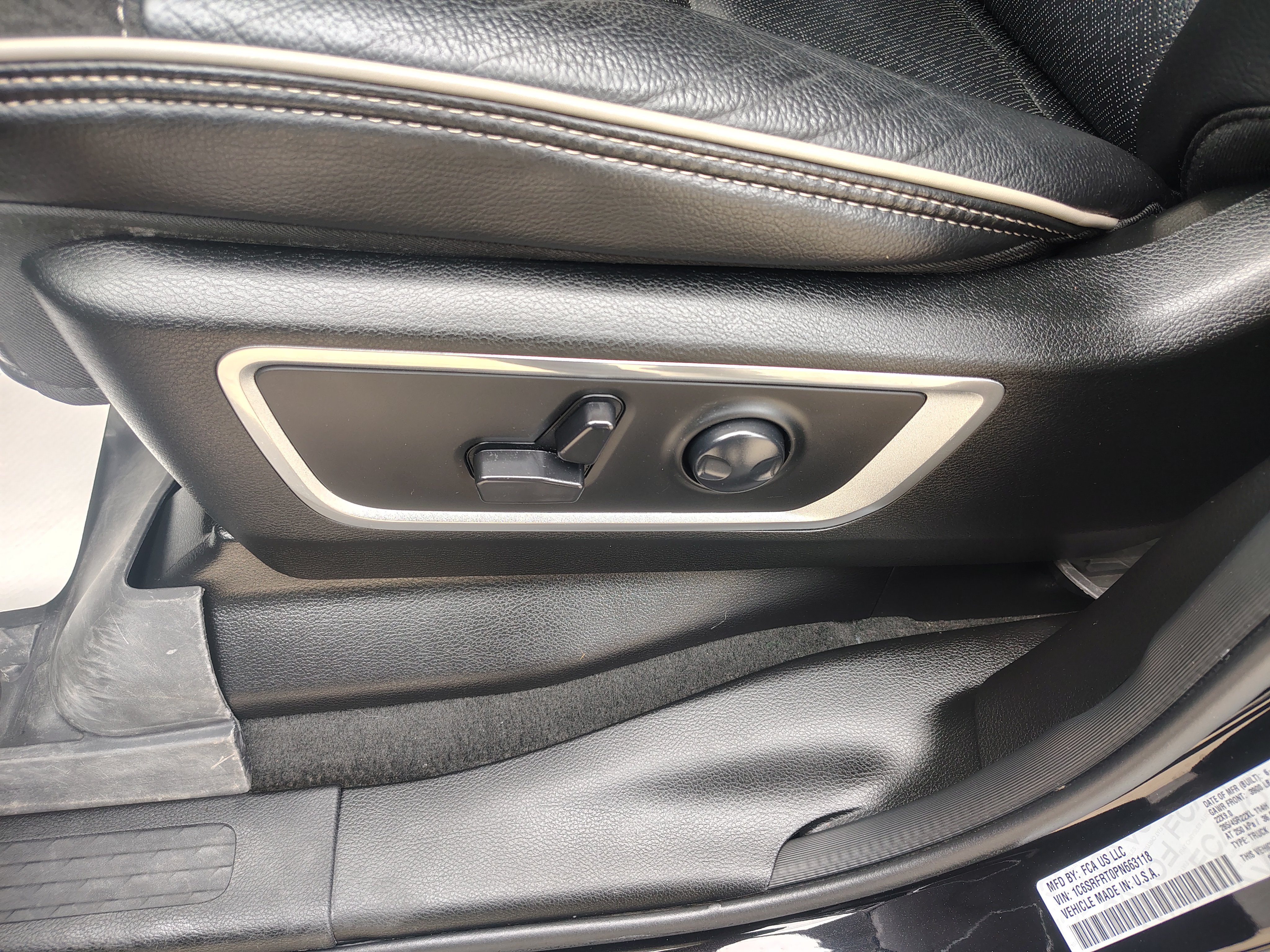 2023 Ram 1500 photo 17 of 40