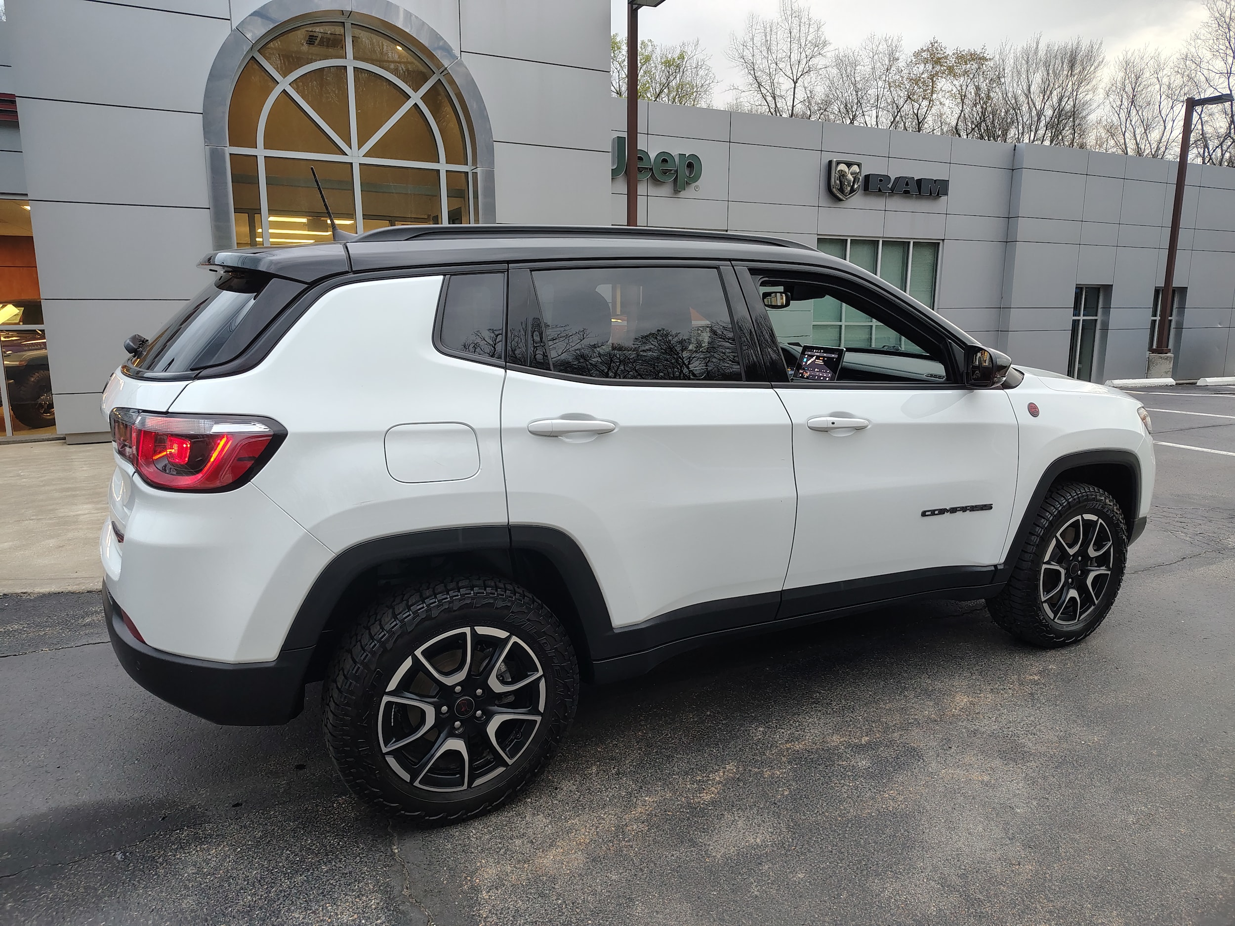 2025 Jeep Compass Trailhawk Bright White Clearcoat at Solomon CJD Carmichaels