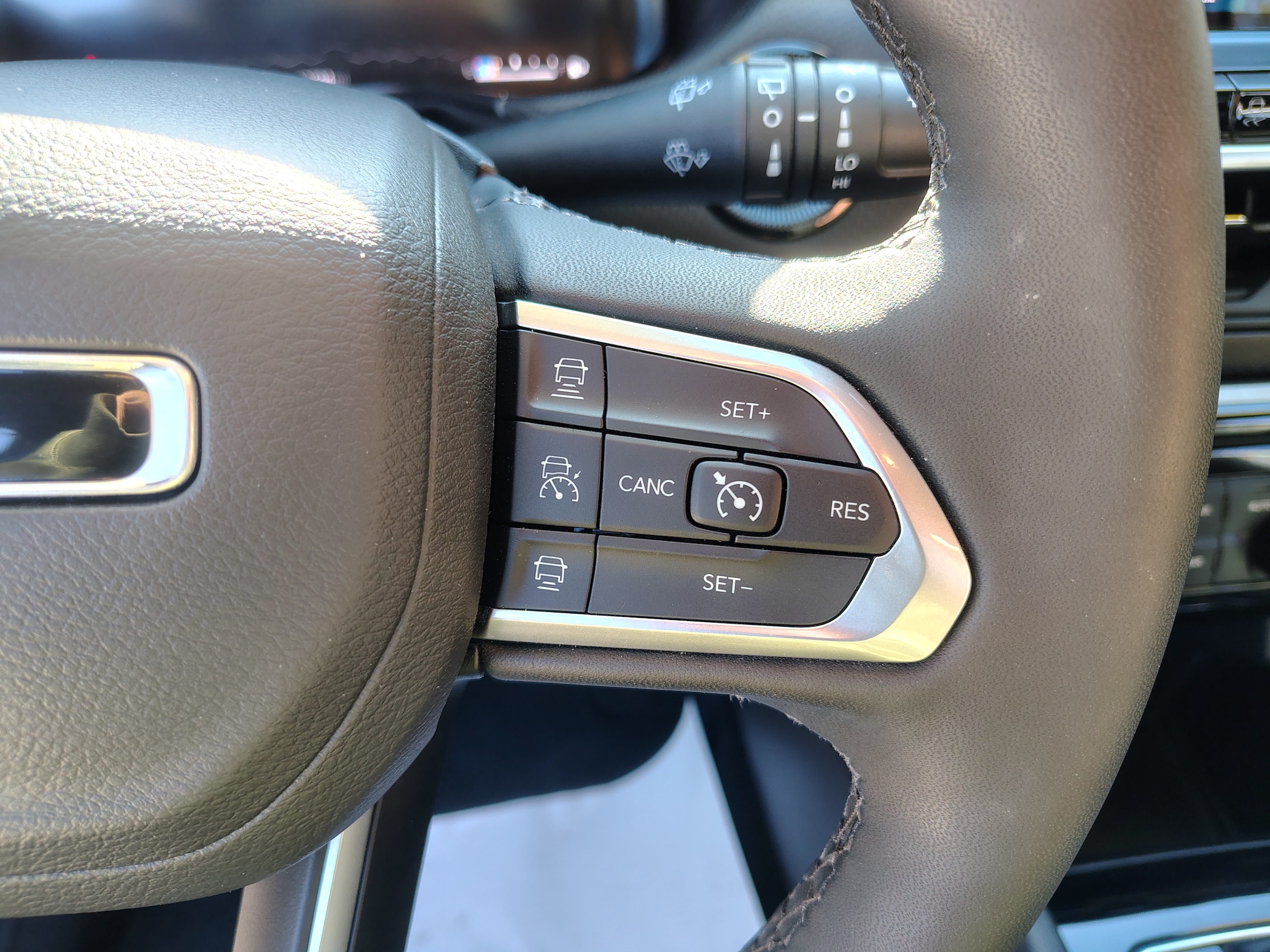 2025 Jeep Compass Limited Bright White Clearcoat at Solomon CJD Brownsville