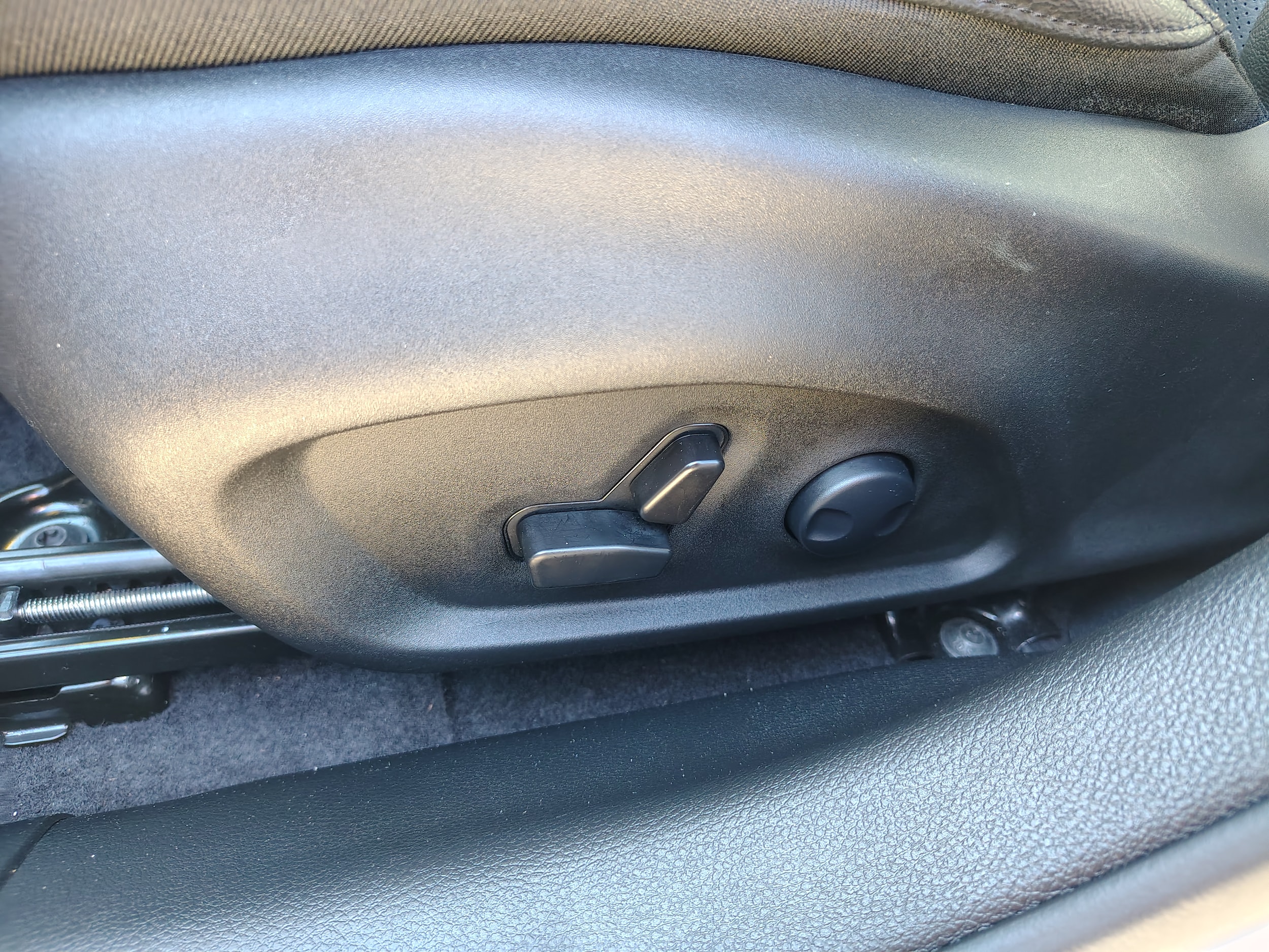 2025 Jeep Compass Limited Bright White Clearcoat at Solomon CJD Brownsville
