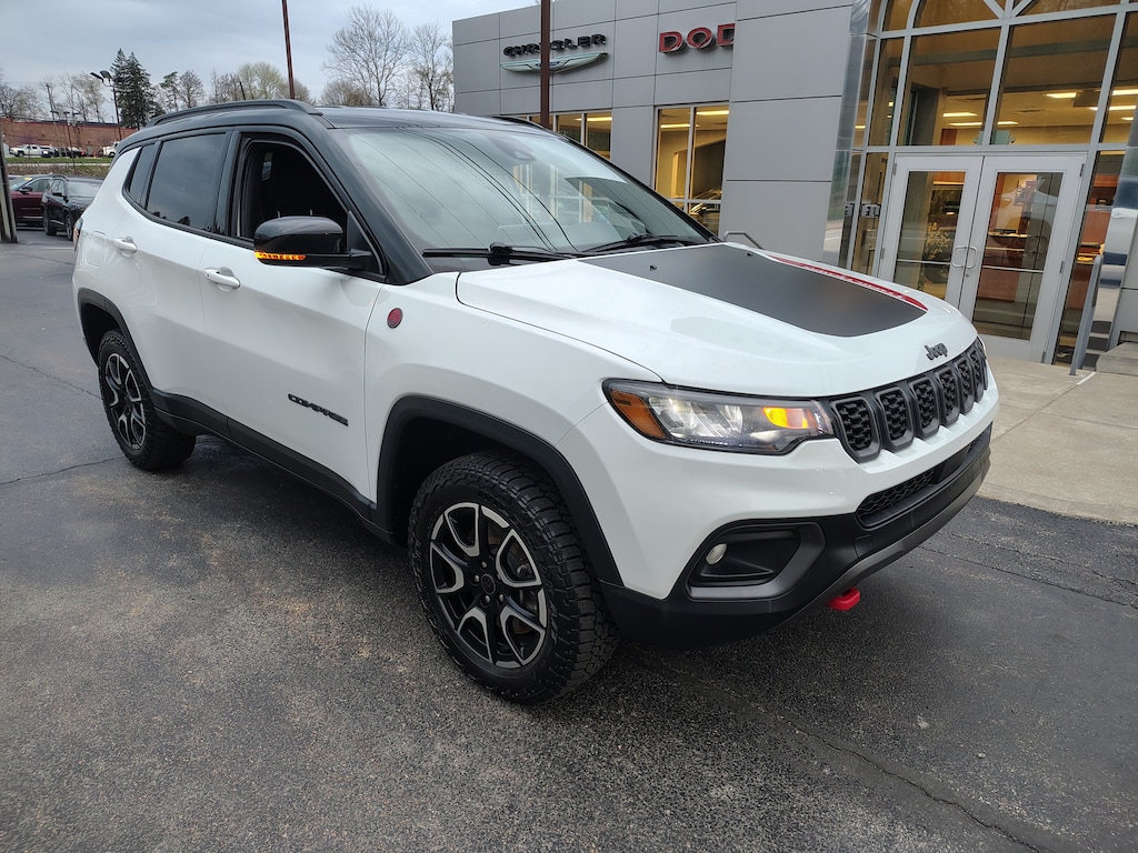 Certified 2025 Jeep Compass Trailhawk Trailhawk 4x4