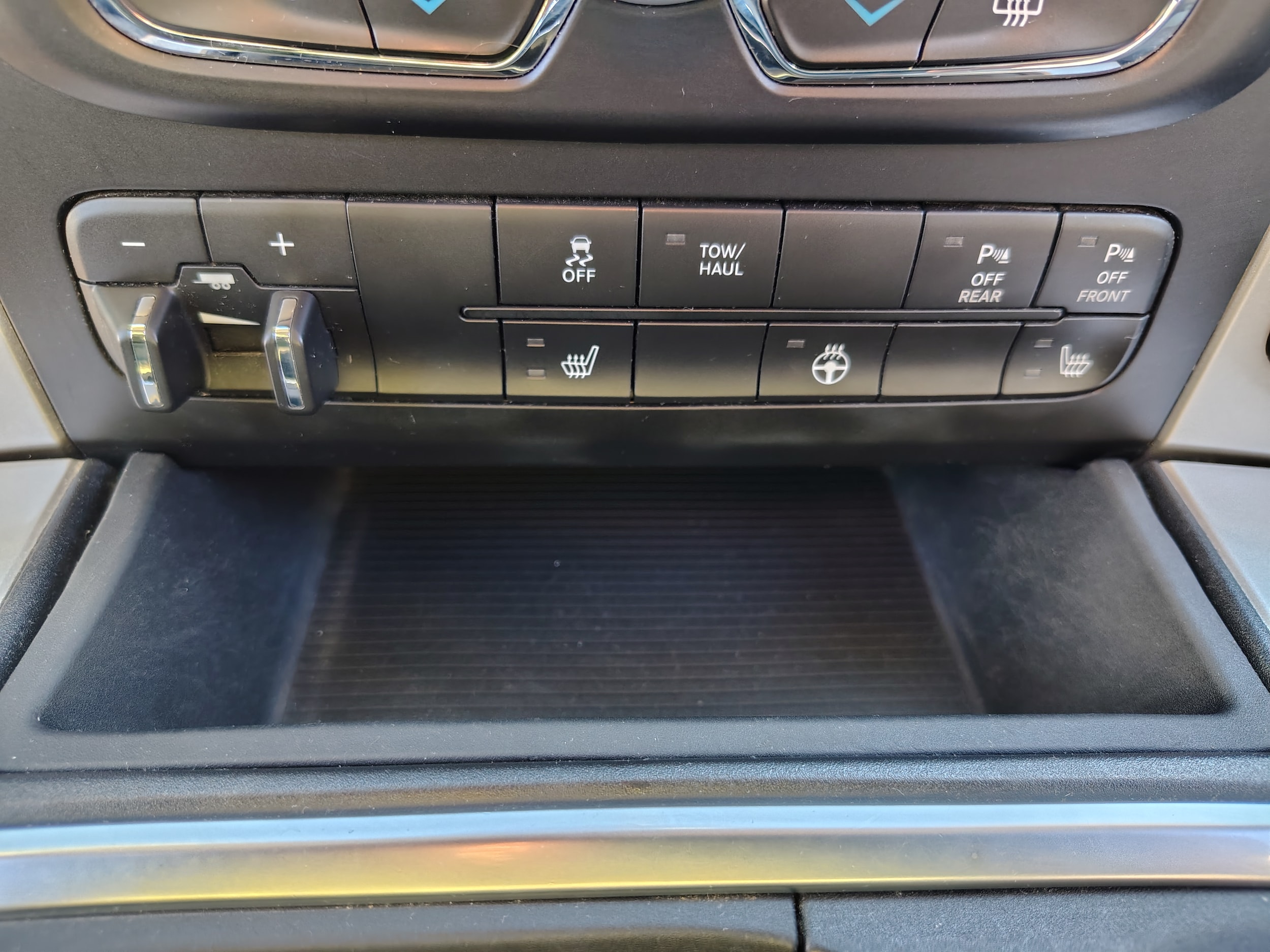 2016 Ram 1500 Big Horn Bright White Clearcoat at Solomon CJD Brownsville