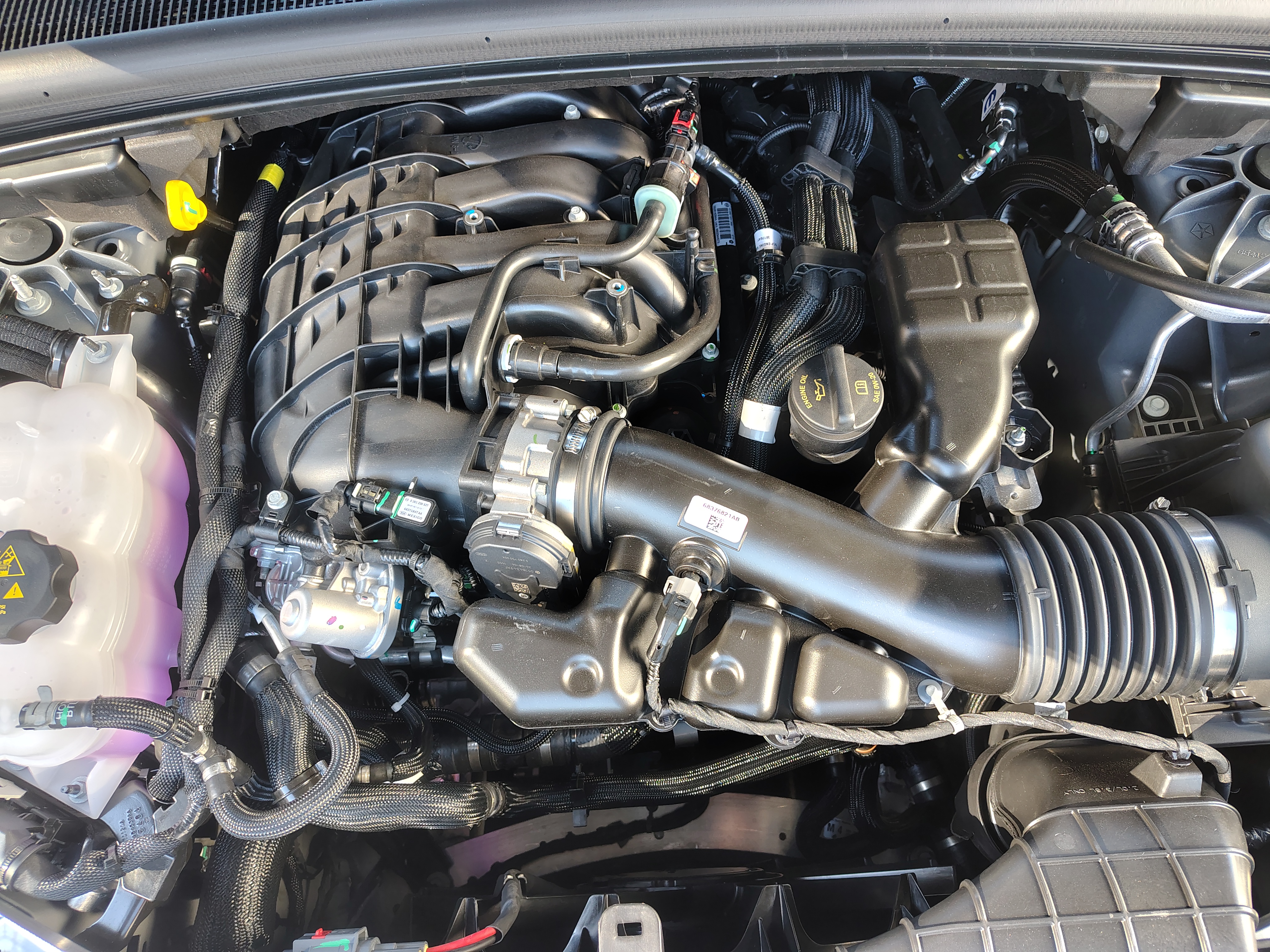 2027 Jeep Grand Cherokee photo 16 of 40