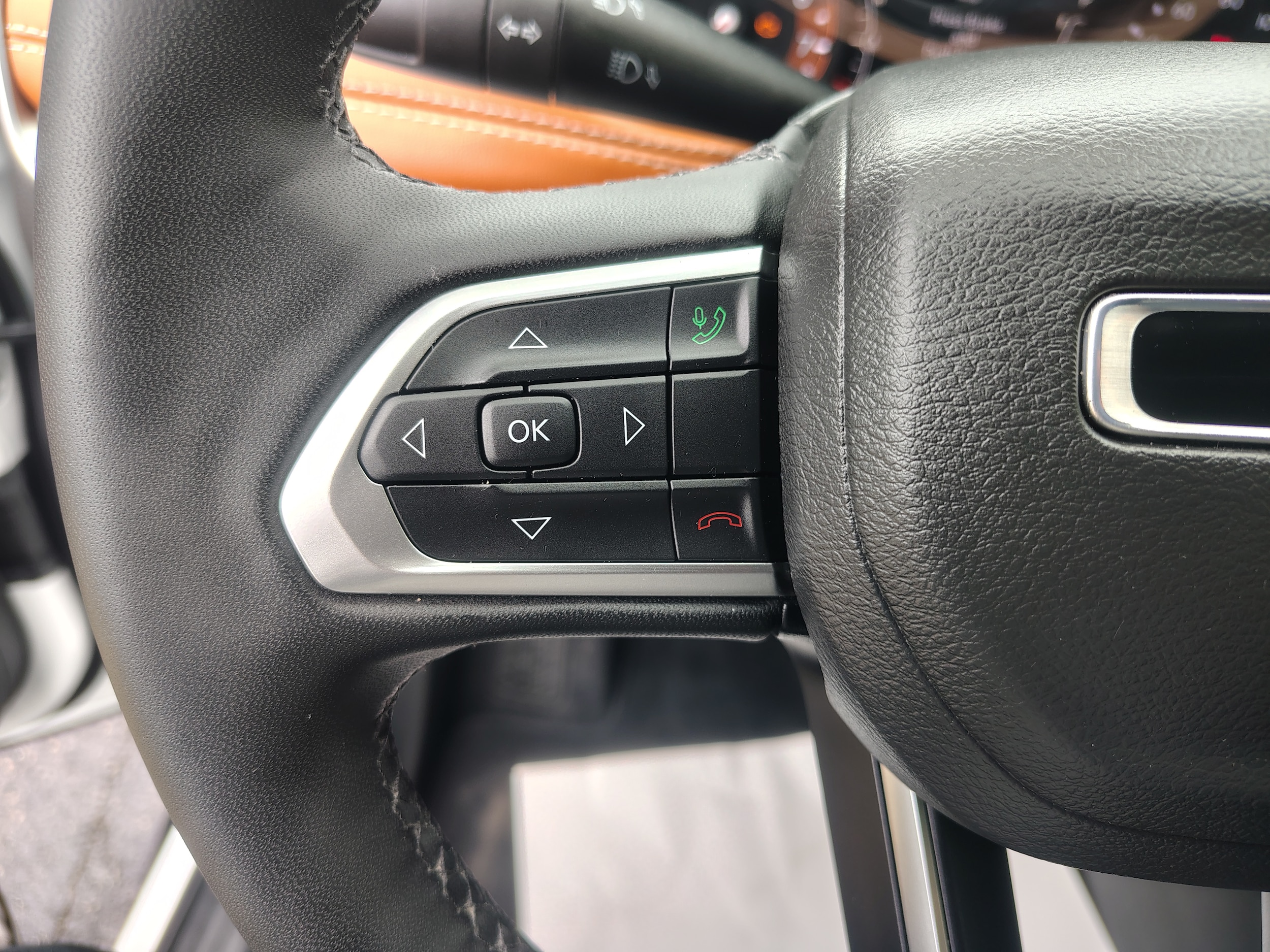 2025 Jeep Compass Limited Bright White Clearcoat at Solomon CJD Brownsville