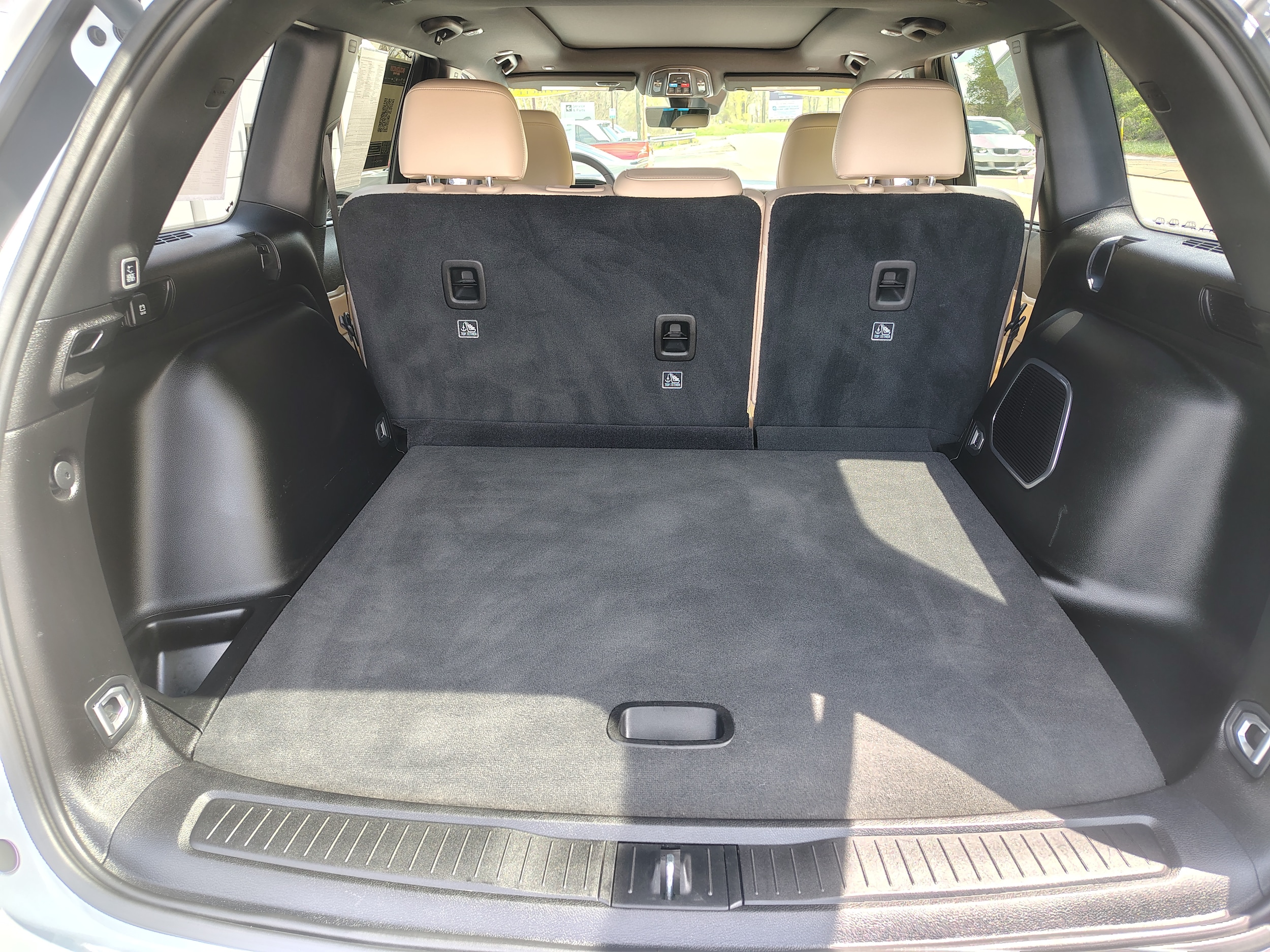 2025 Jeep Grand Cherokee Limited Bright White Clearcoat at Solomon CJD Carmichaels