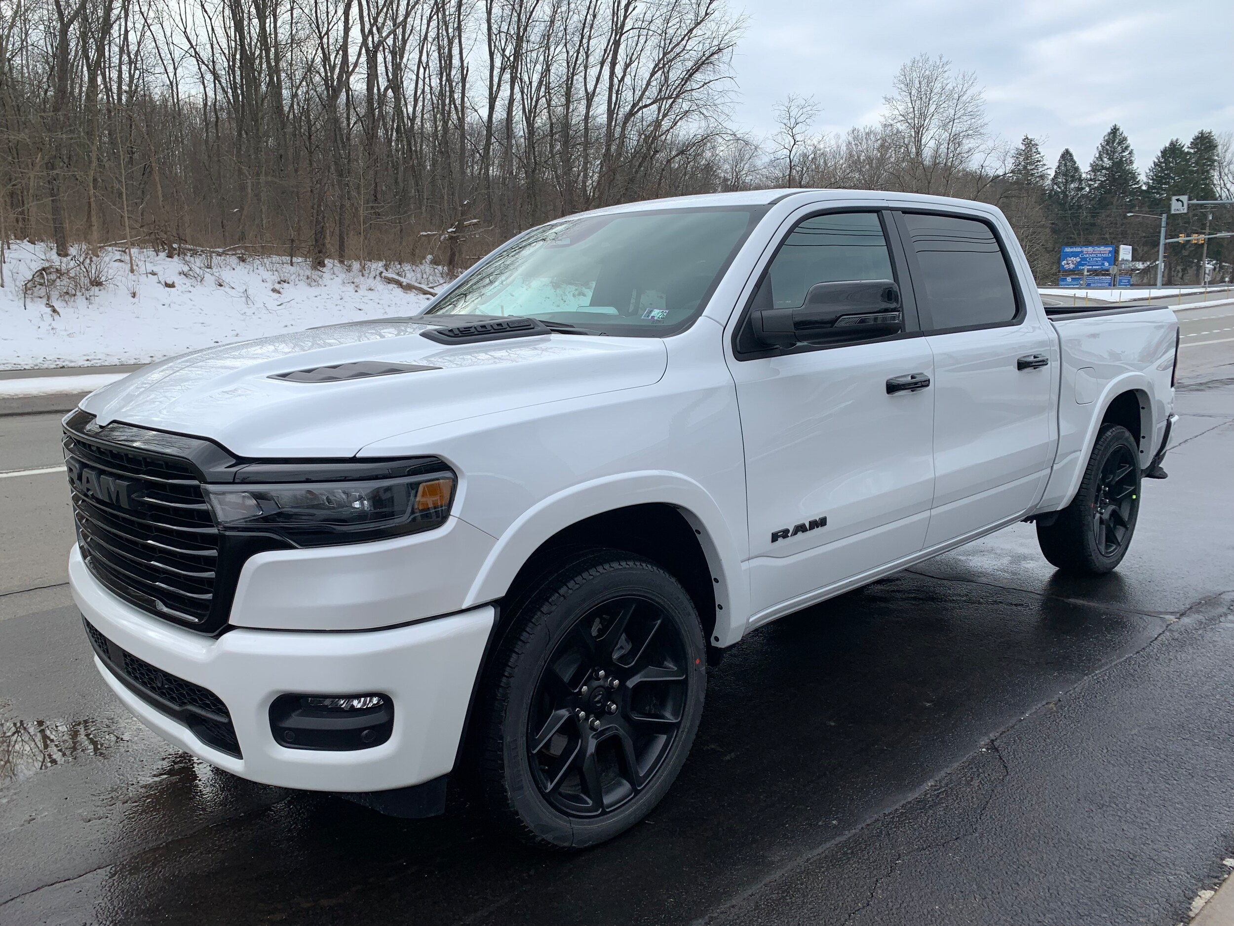 2025 Ram 1500 Laramie photo 4
