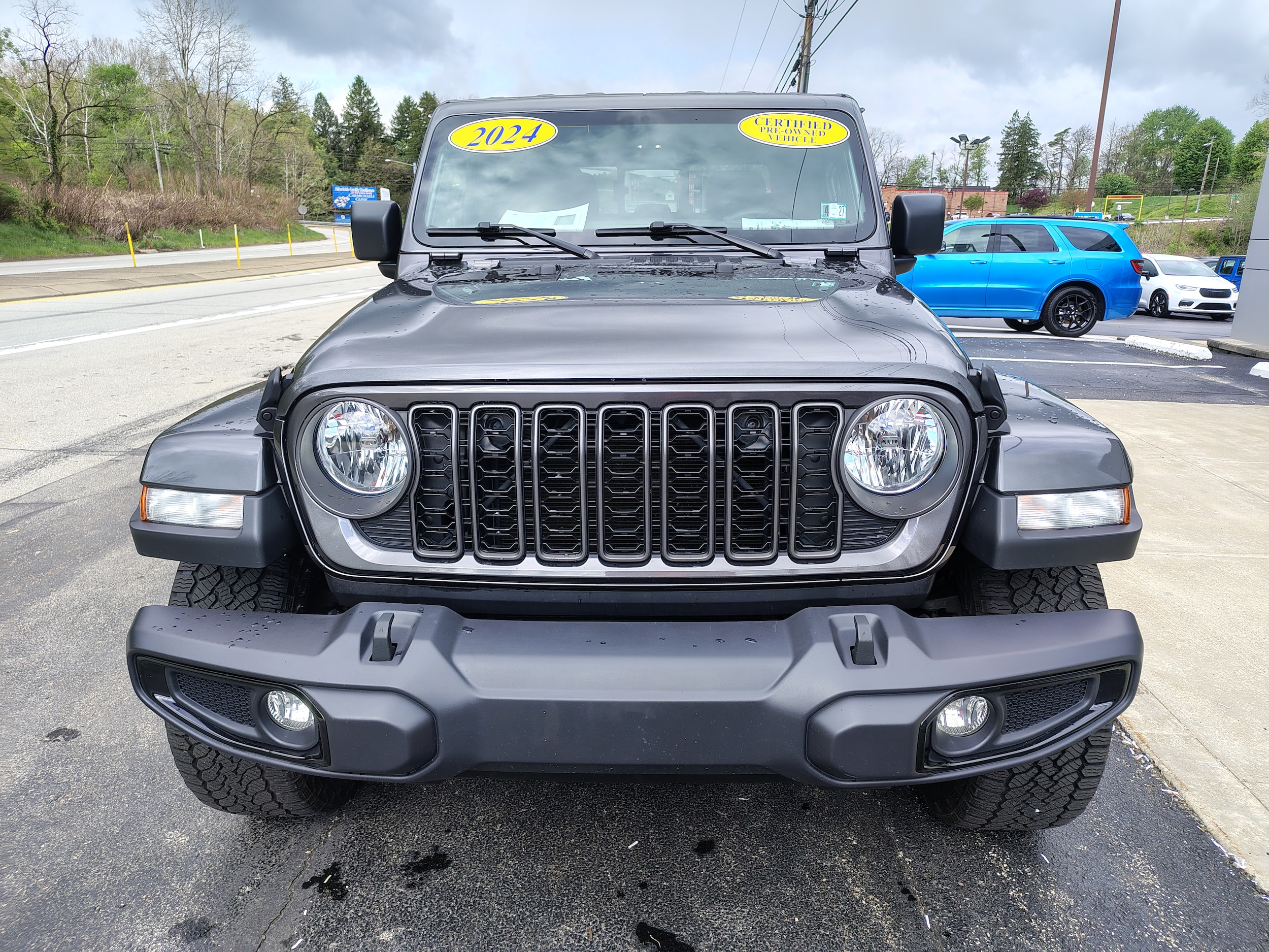 2024 Jeep Gladiator Nighthawk - 2