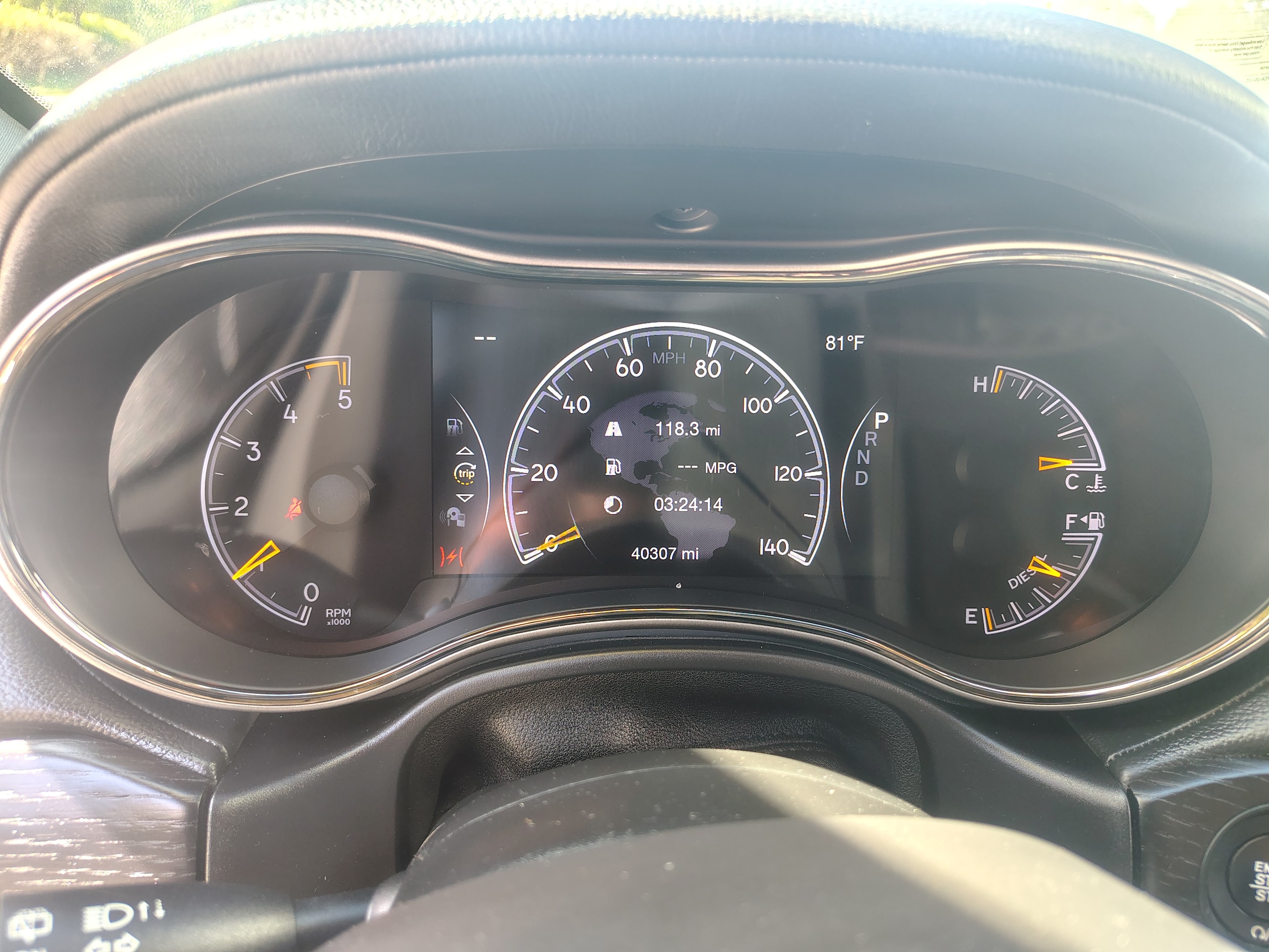 2018 Jeep Grand Cherokee photo 34 of 44