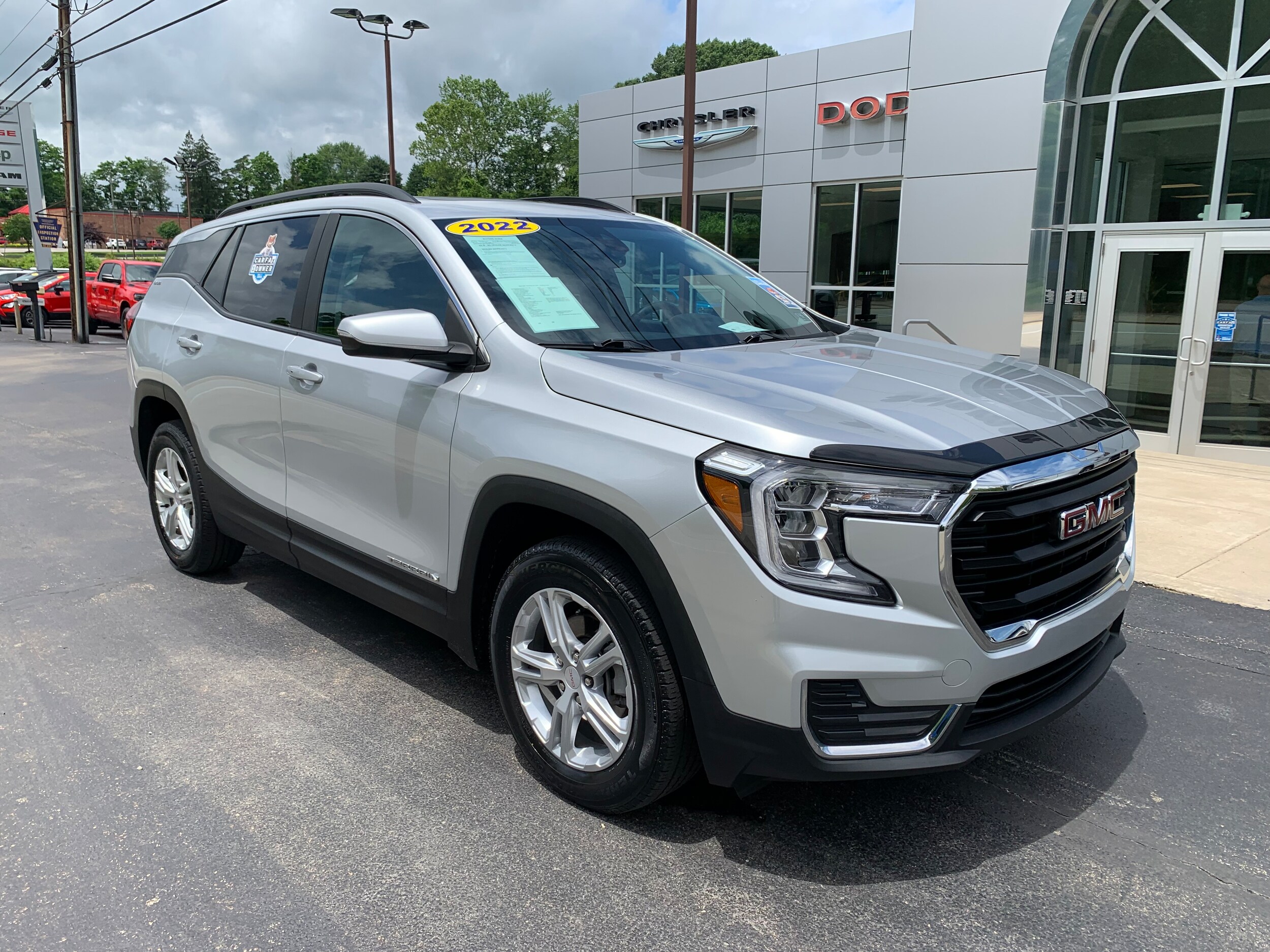 2022 Gmc Terrain SLE photo 2