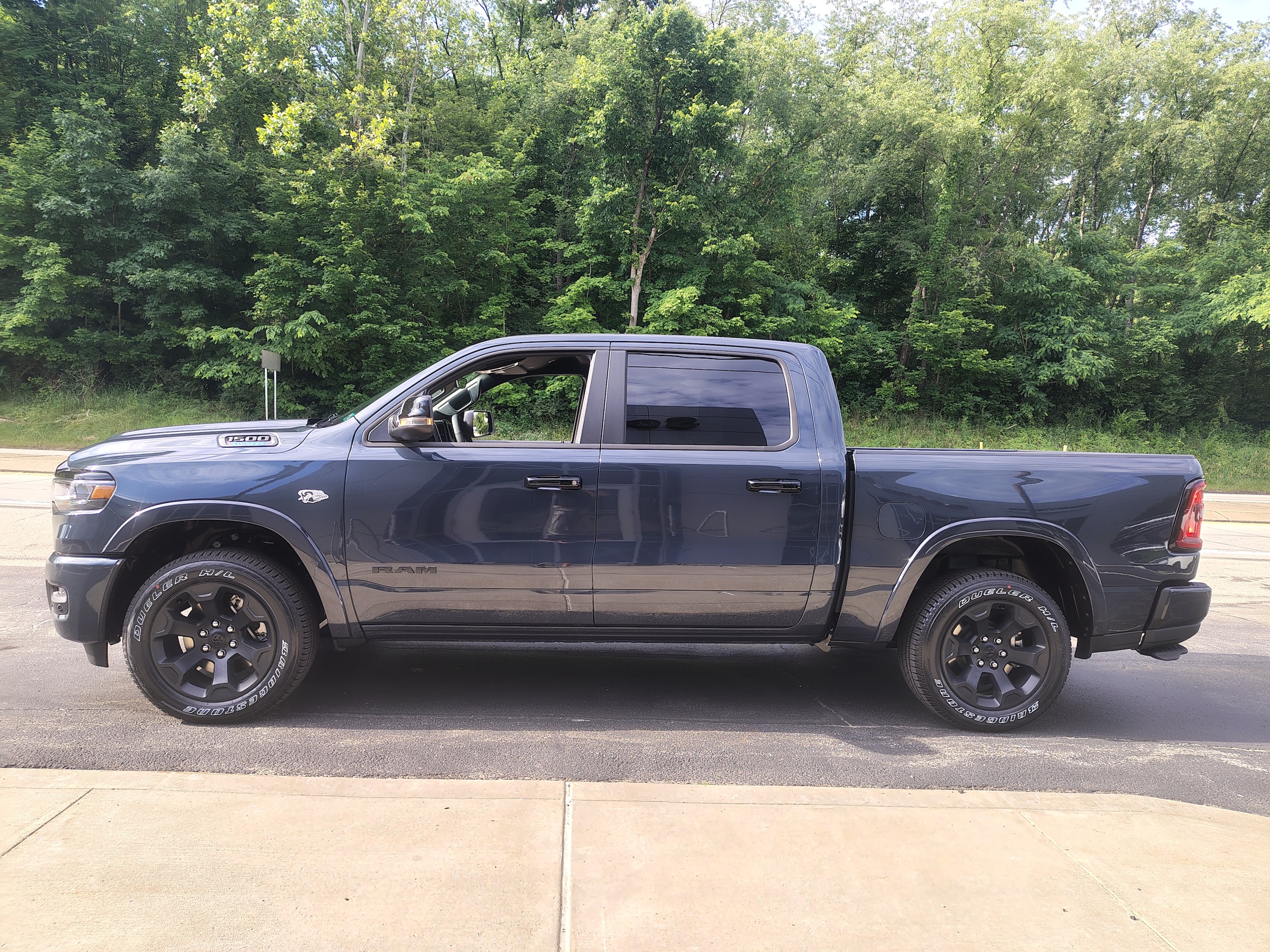 2026 Ram 1500 BIG HORN CREW CAB 4X4 5'7 BOX Forged Blue at Solomon CJD Carmichaels
