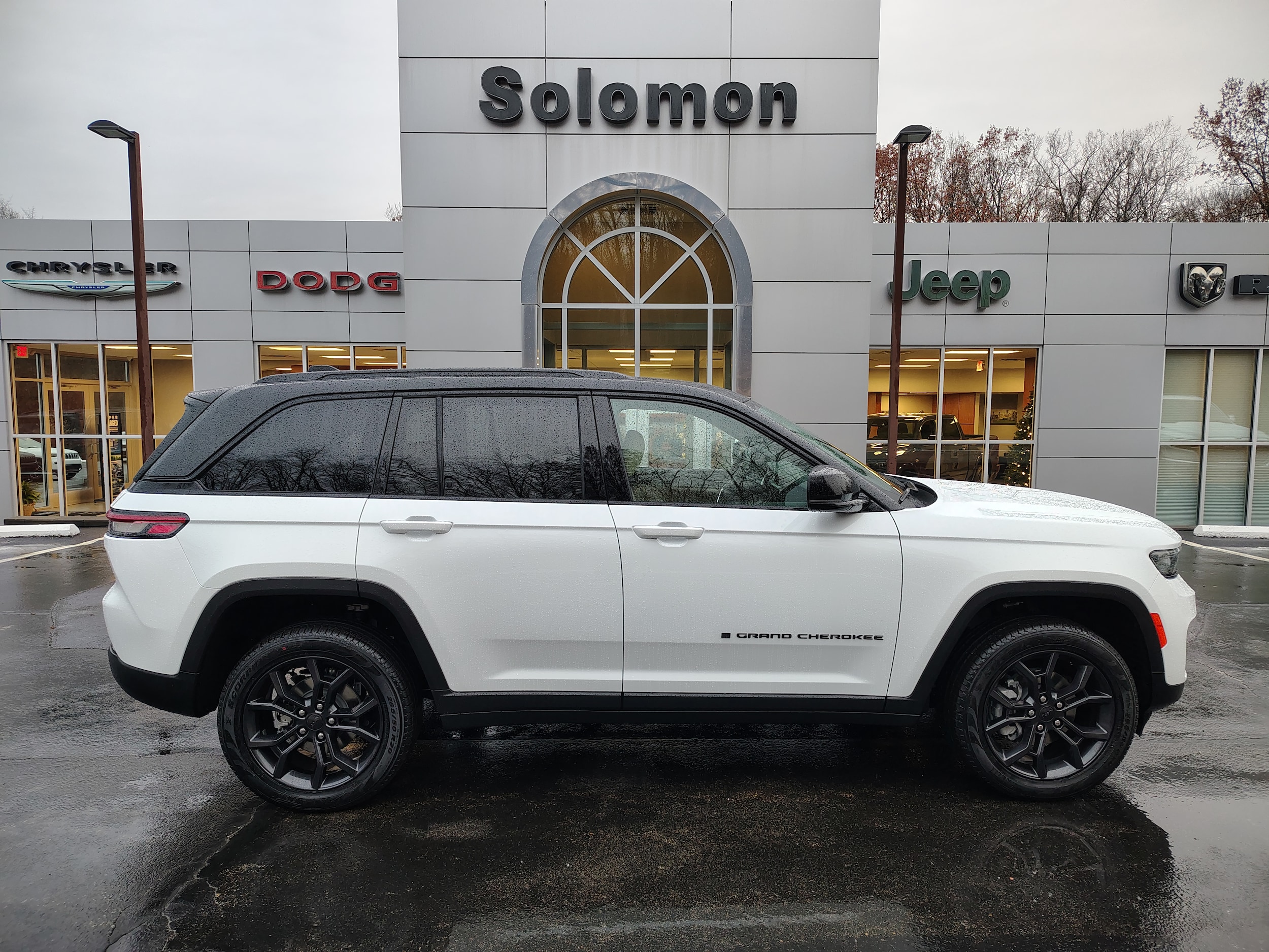 2025 Jeep Grand Cherokee Limited's photo