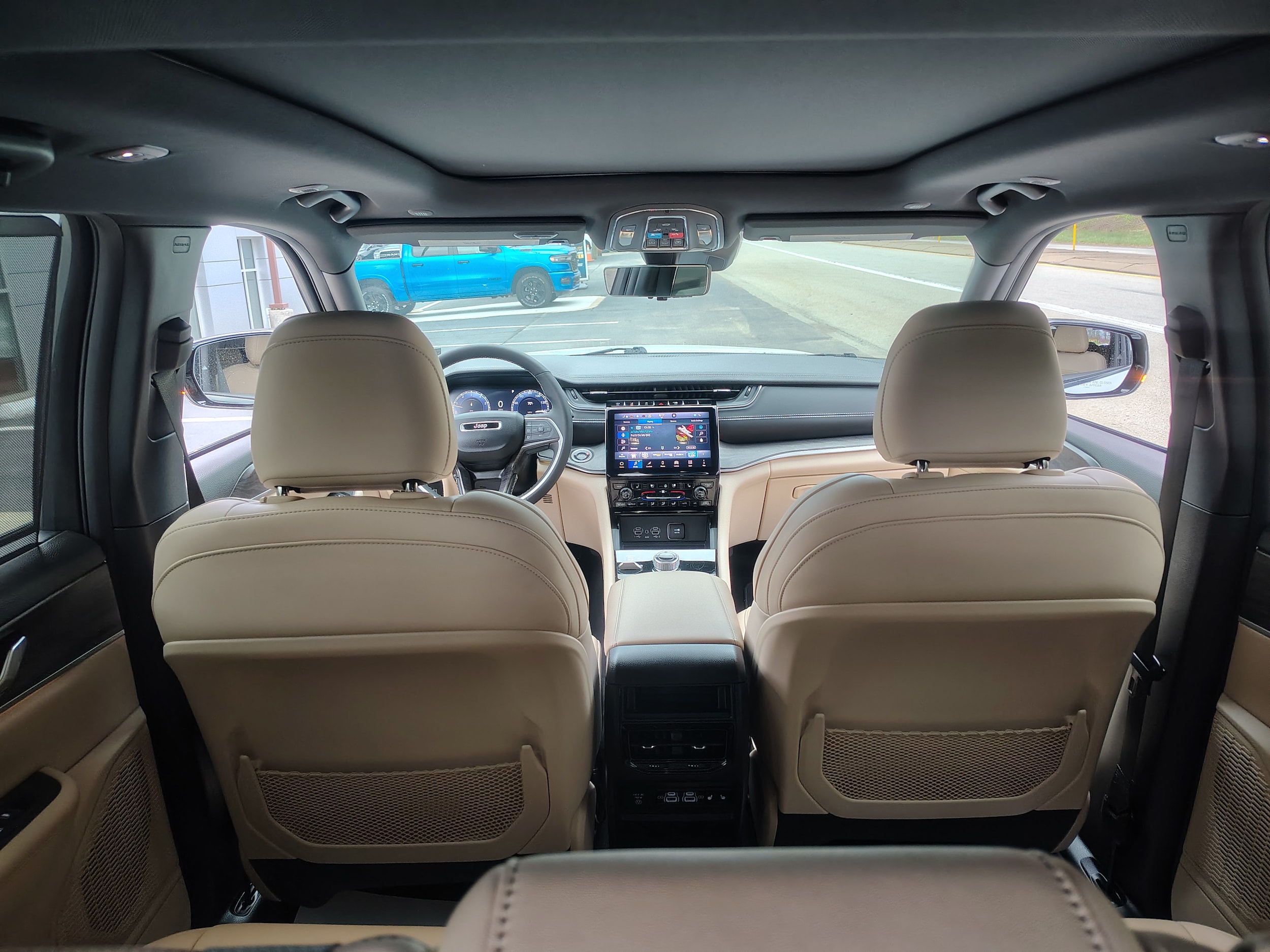 2024 Jeep Grand Cherokee Limited Bright White Clearcoat at Solomon CJD Carmichaels