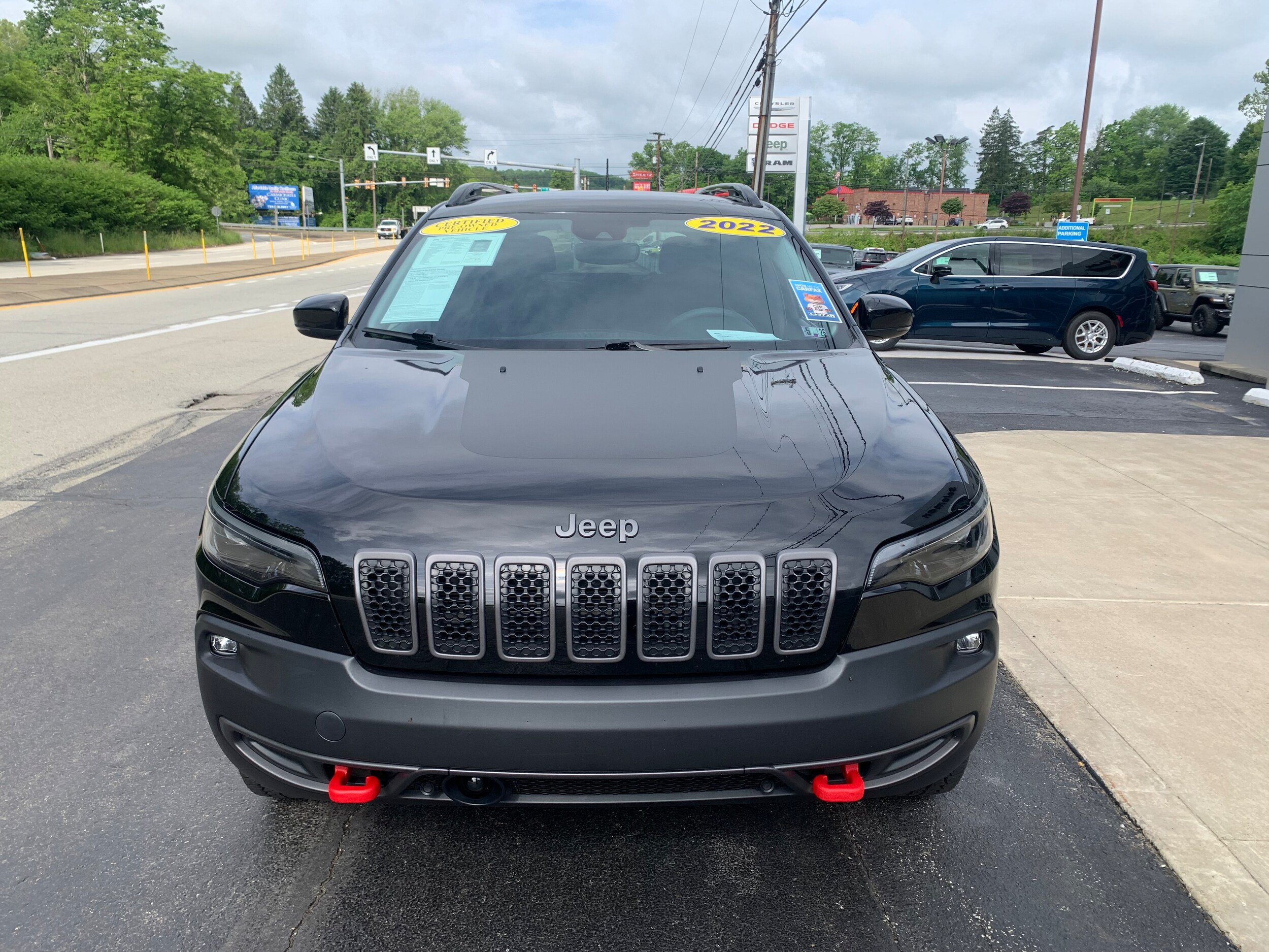 2022 Jeep Cherokee Trailhawk photo 3