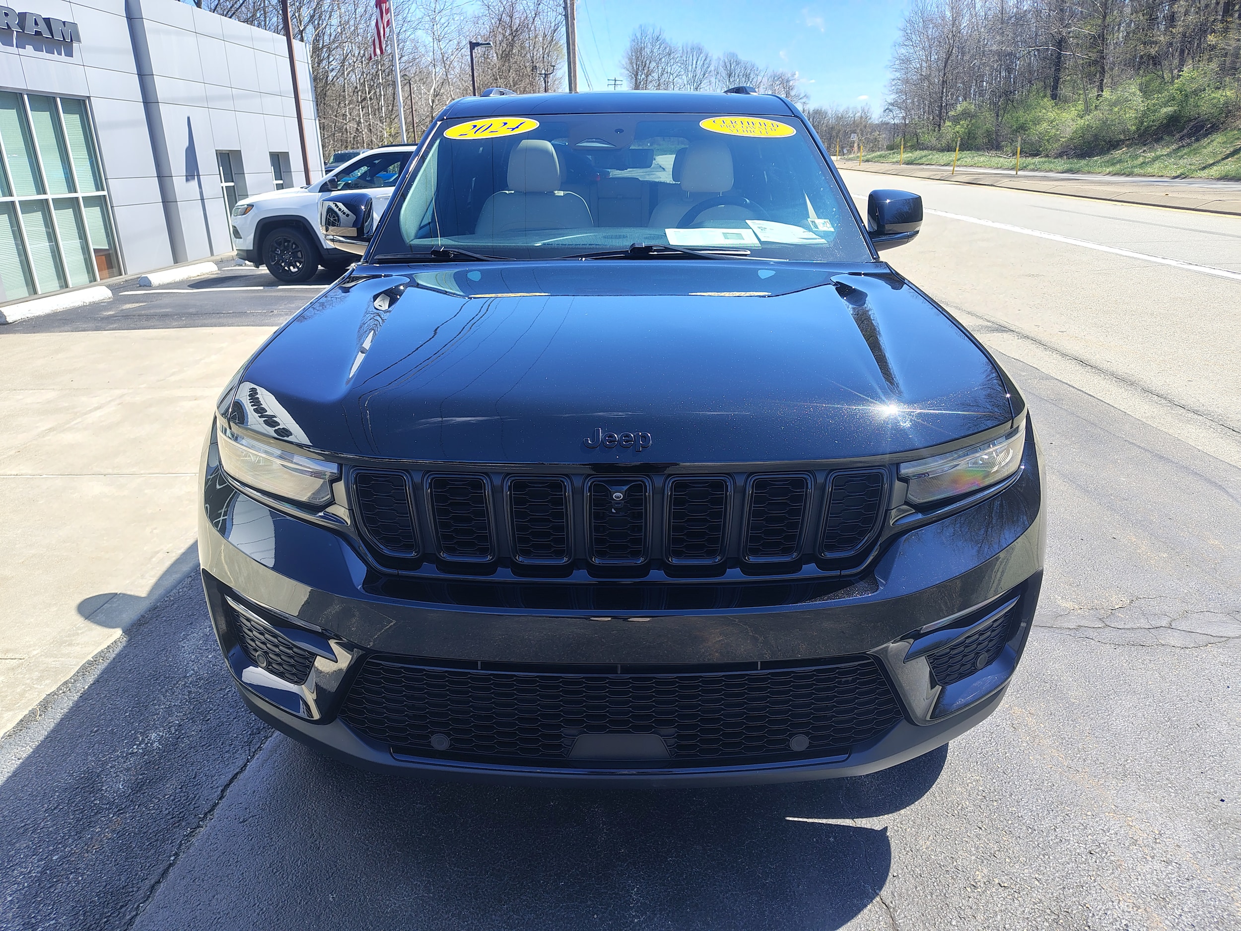 2024 Jeep Grand Cherokee Limited Diamond Black Crystal Pearlcoat at Solomon CJD Carmichaels