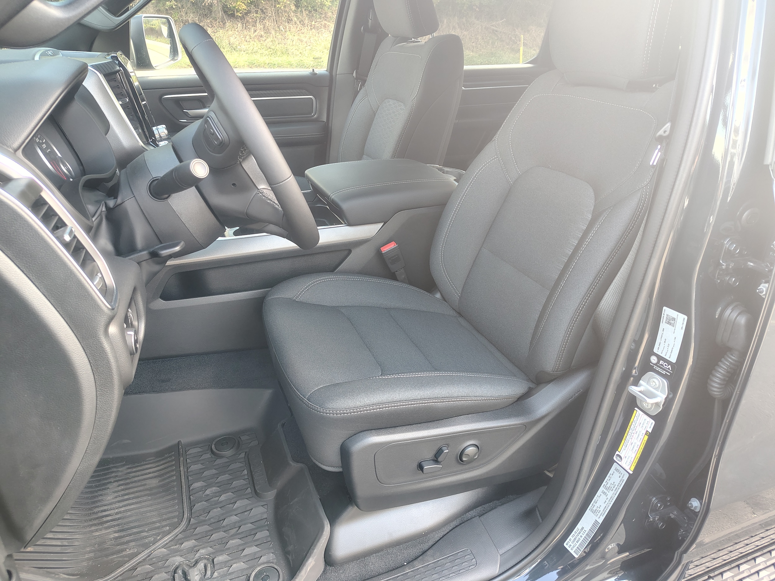 2026 Ram 1500 photo 16 of 40