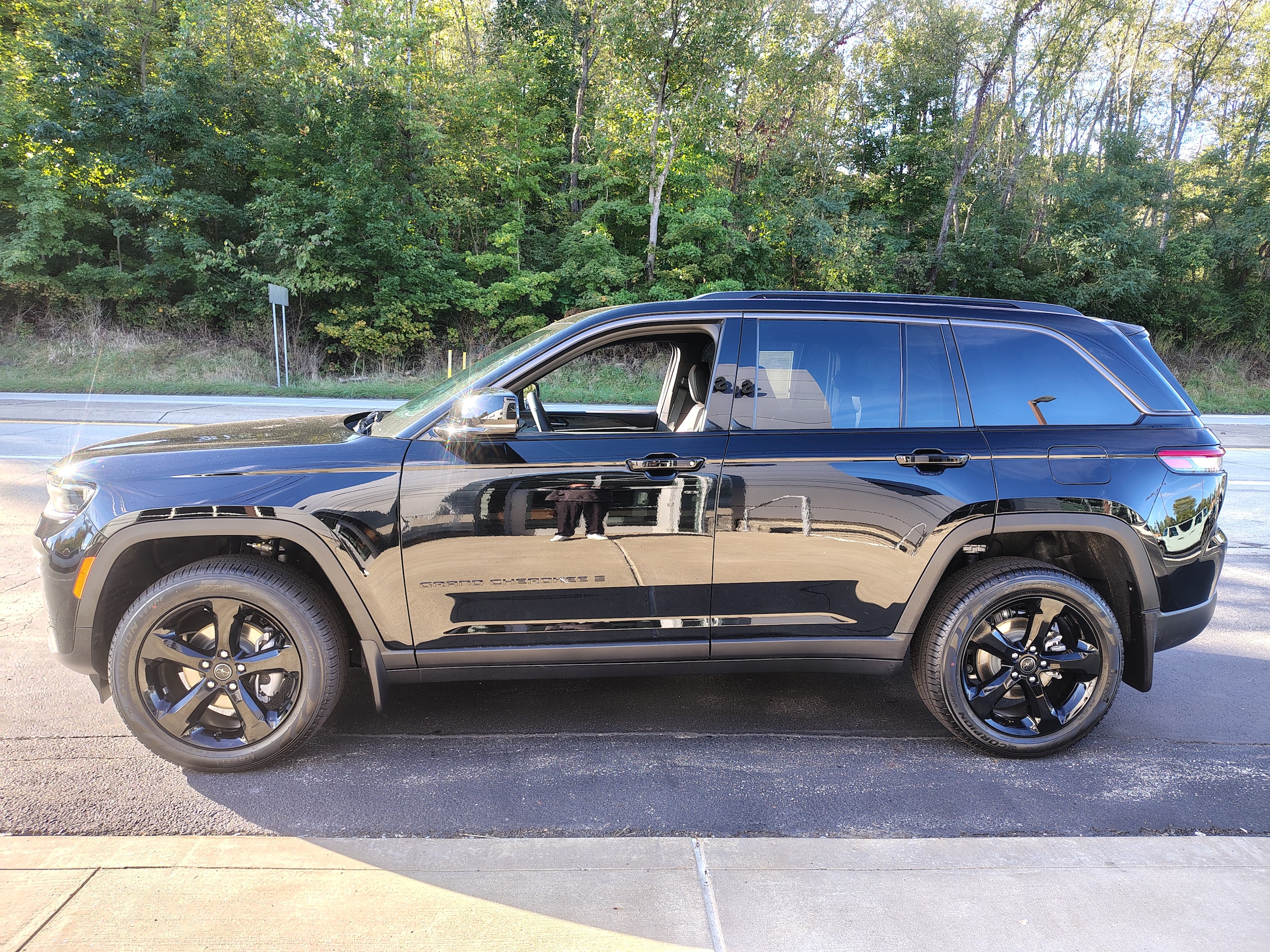 2027 Jeep Grand Cherokee Limited High Gloss Black at Solomon CJD Brownsville