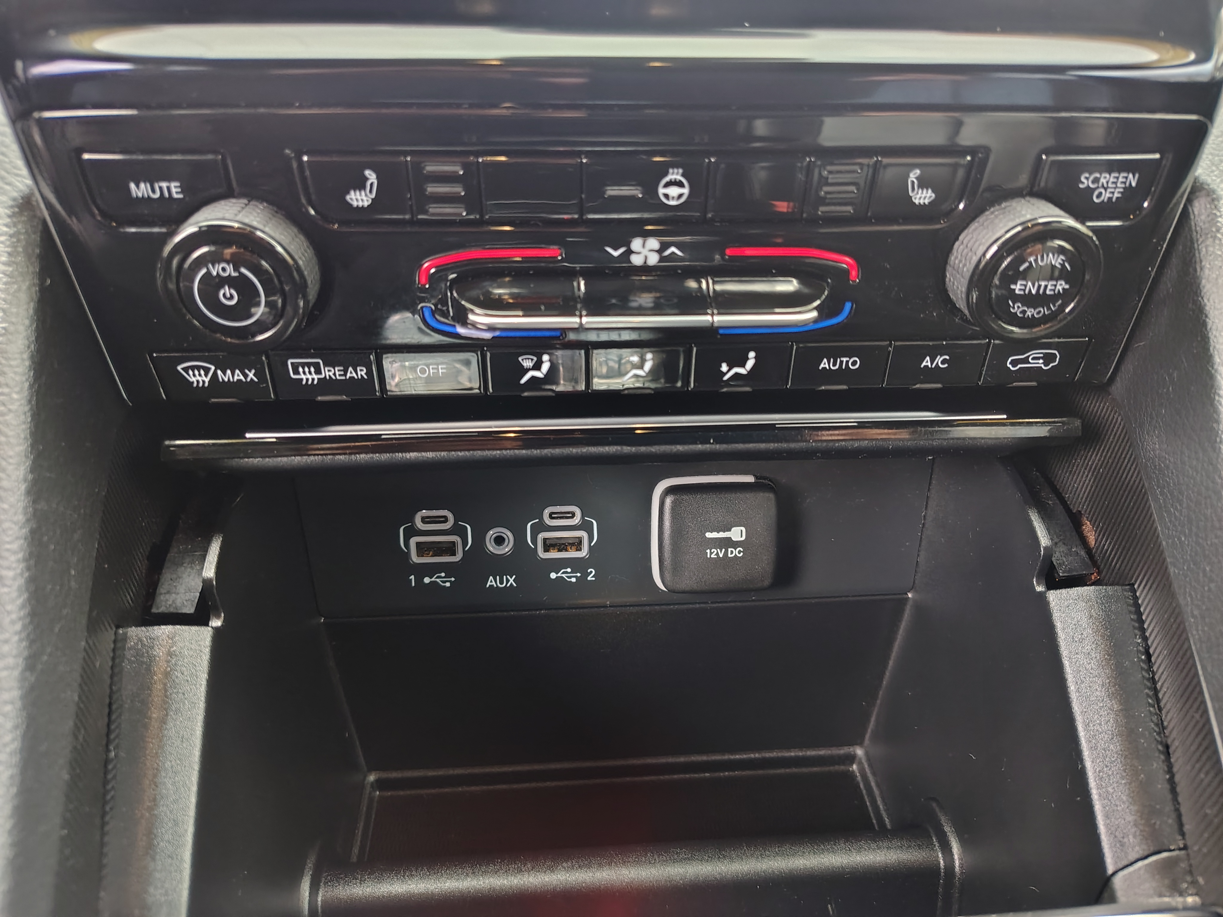 2025 Jeep Grand Cherokee L photo 40 of 45