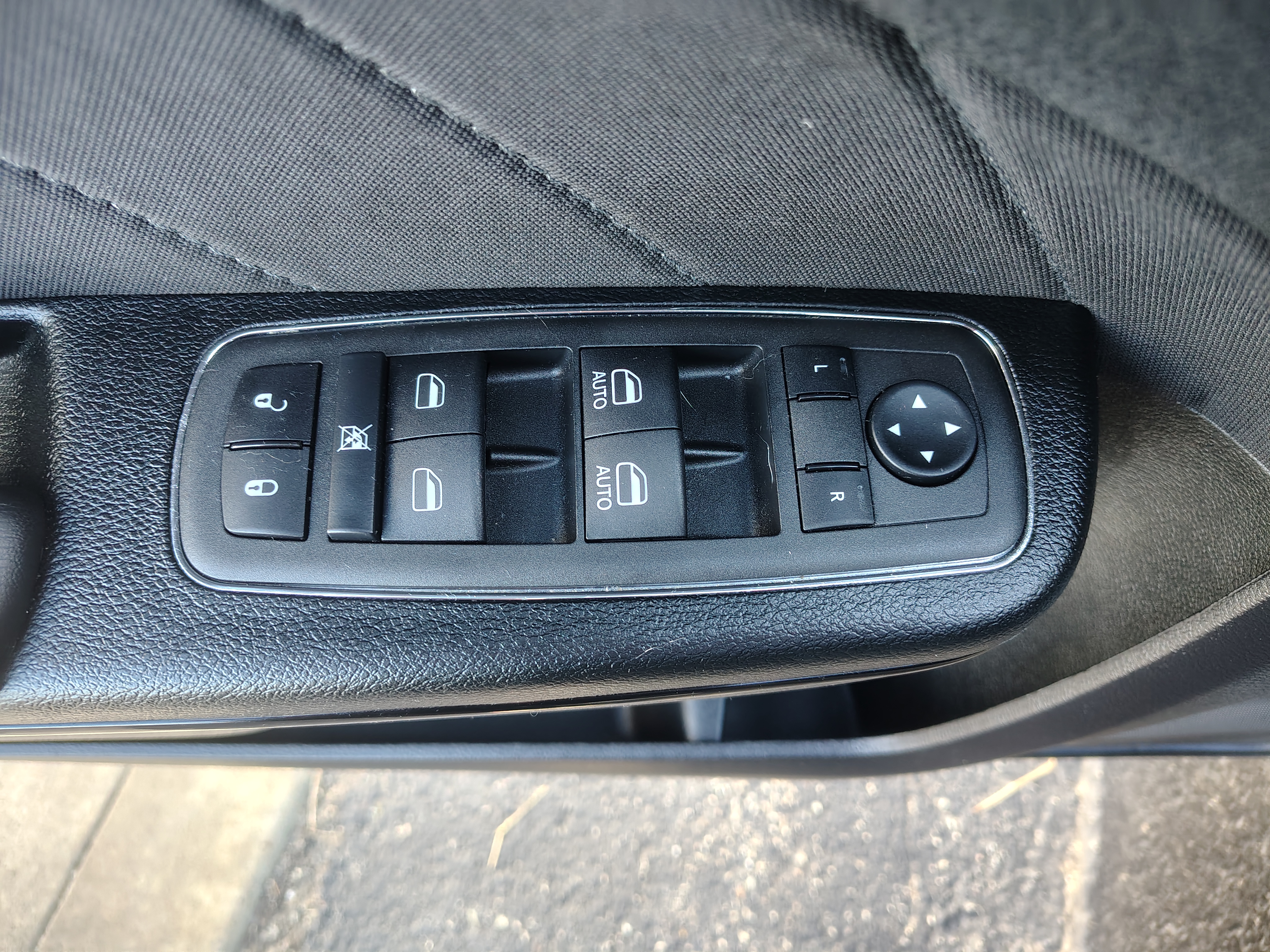 2023 Dodge Charger photo 16 of 30