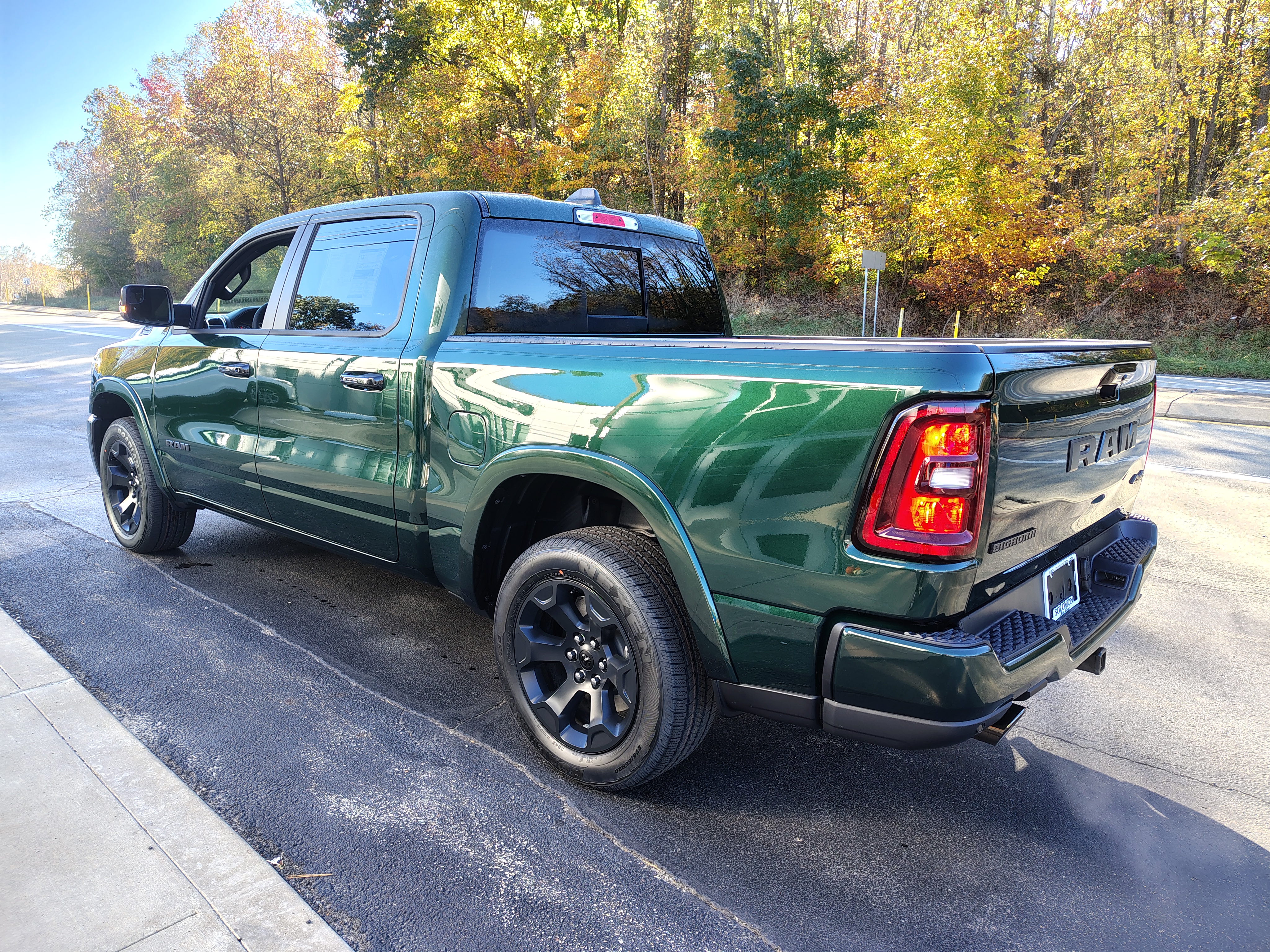 2027 Ram 1500 photo 7 of 40