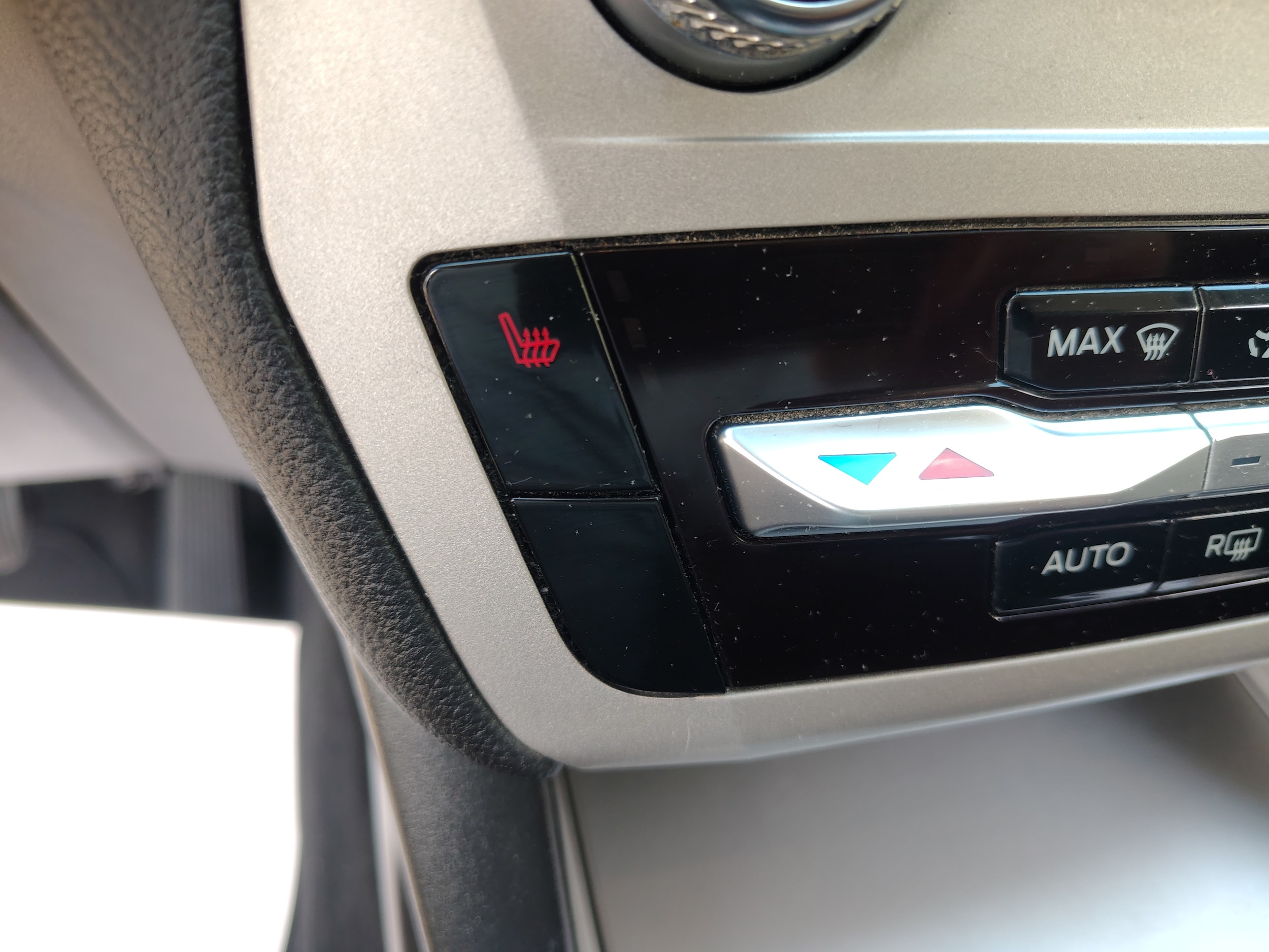 2021 Ford Explorer XLT Blue at Solomon CJD Brownsville