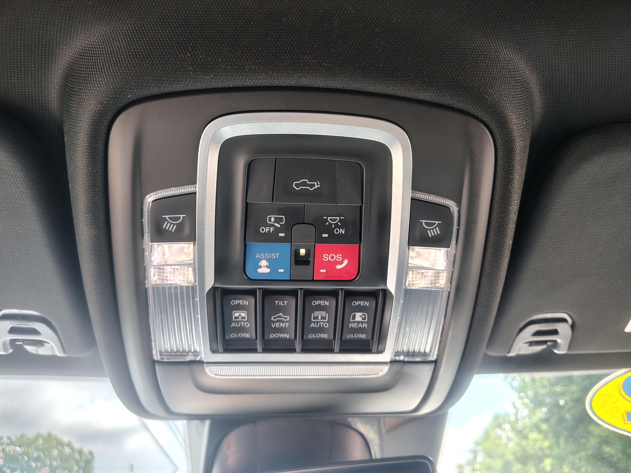 2022 Ram 1500 photo 42 of 44