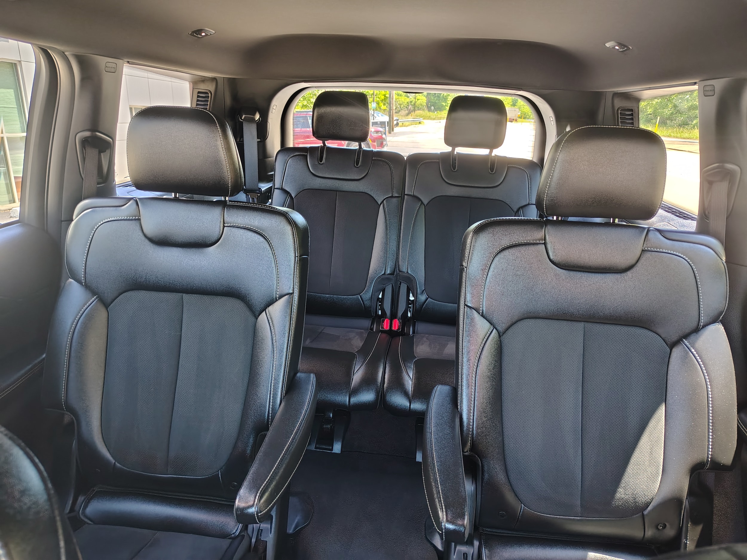 2024 Jeep Grand Cherokee L photo 23 of 40