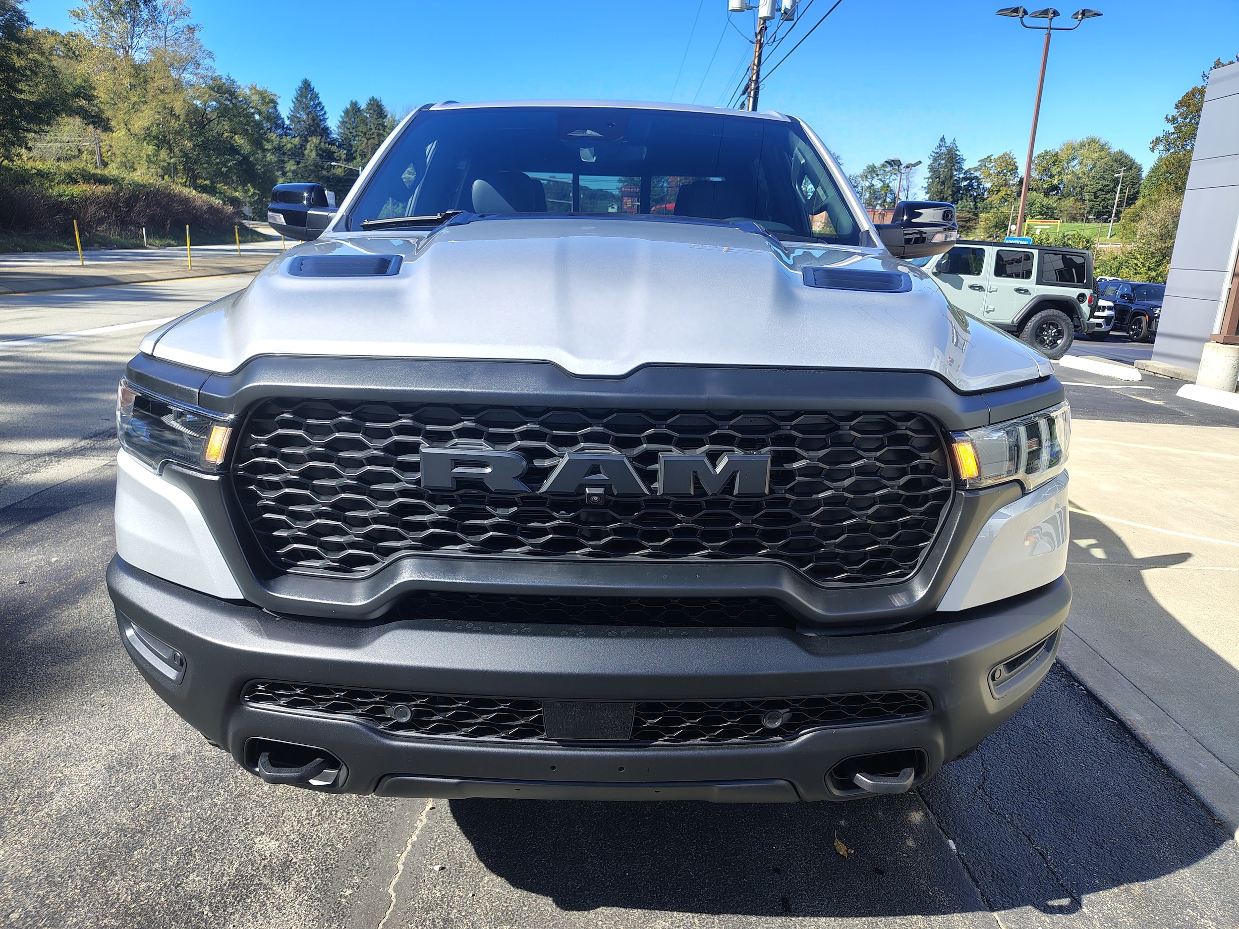 2027 Ram 1500 photo 3 of 41
