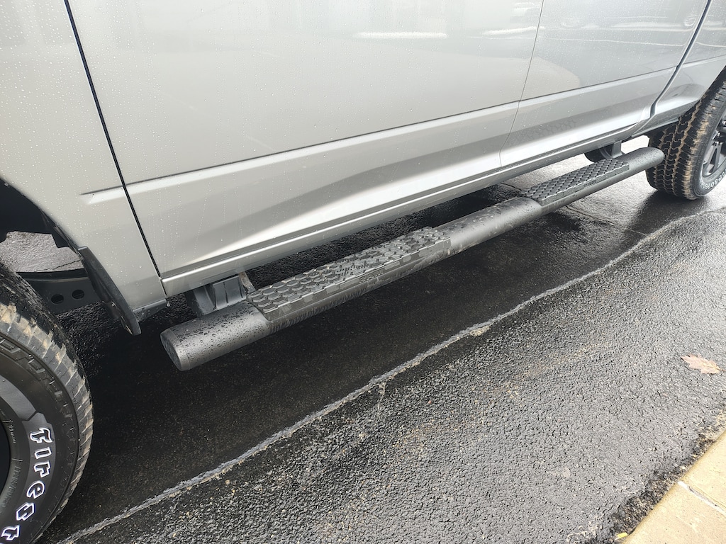 New 2026 Ram 2500 BLACK EXPRESS CREW CAB 4X4 6'4 BOX Pickup