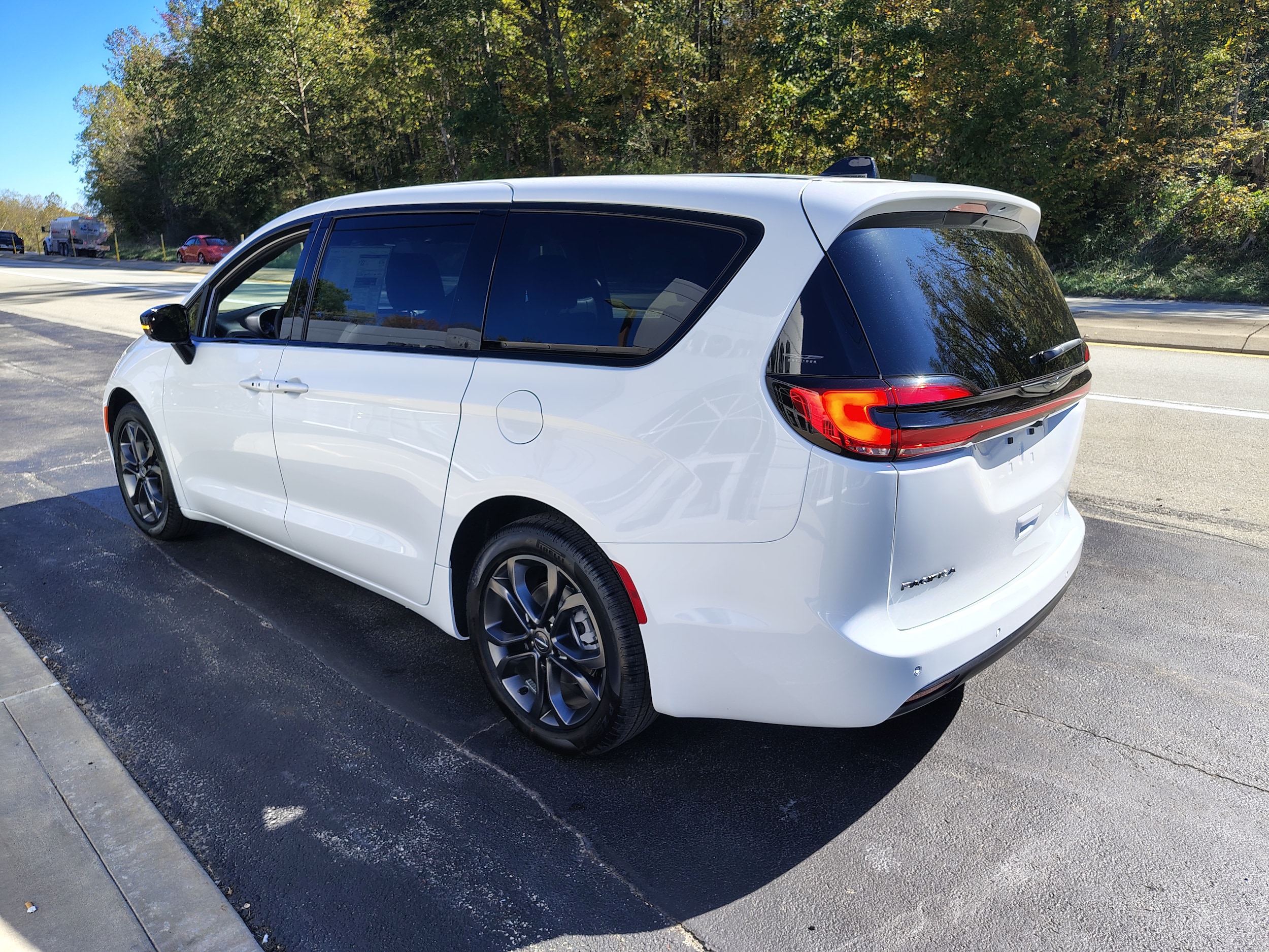 2026 Chrysler Pacifica SELECT - 6