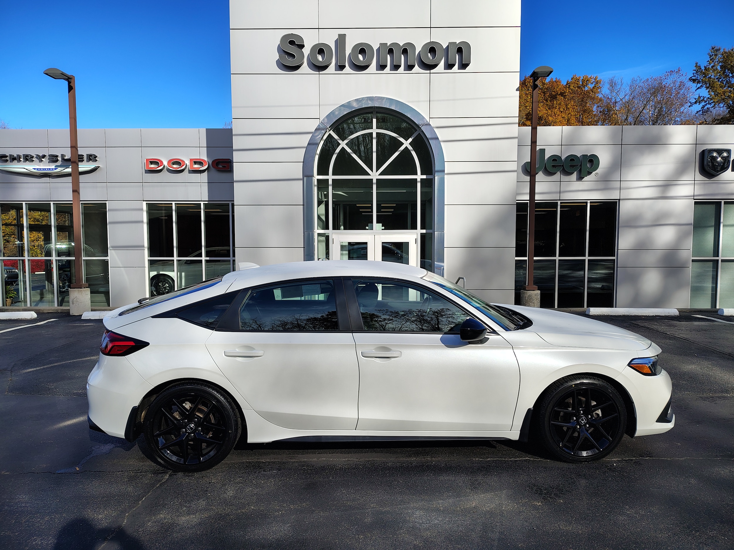 2024 Honda Civic Hatchback Sport's photo