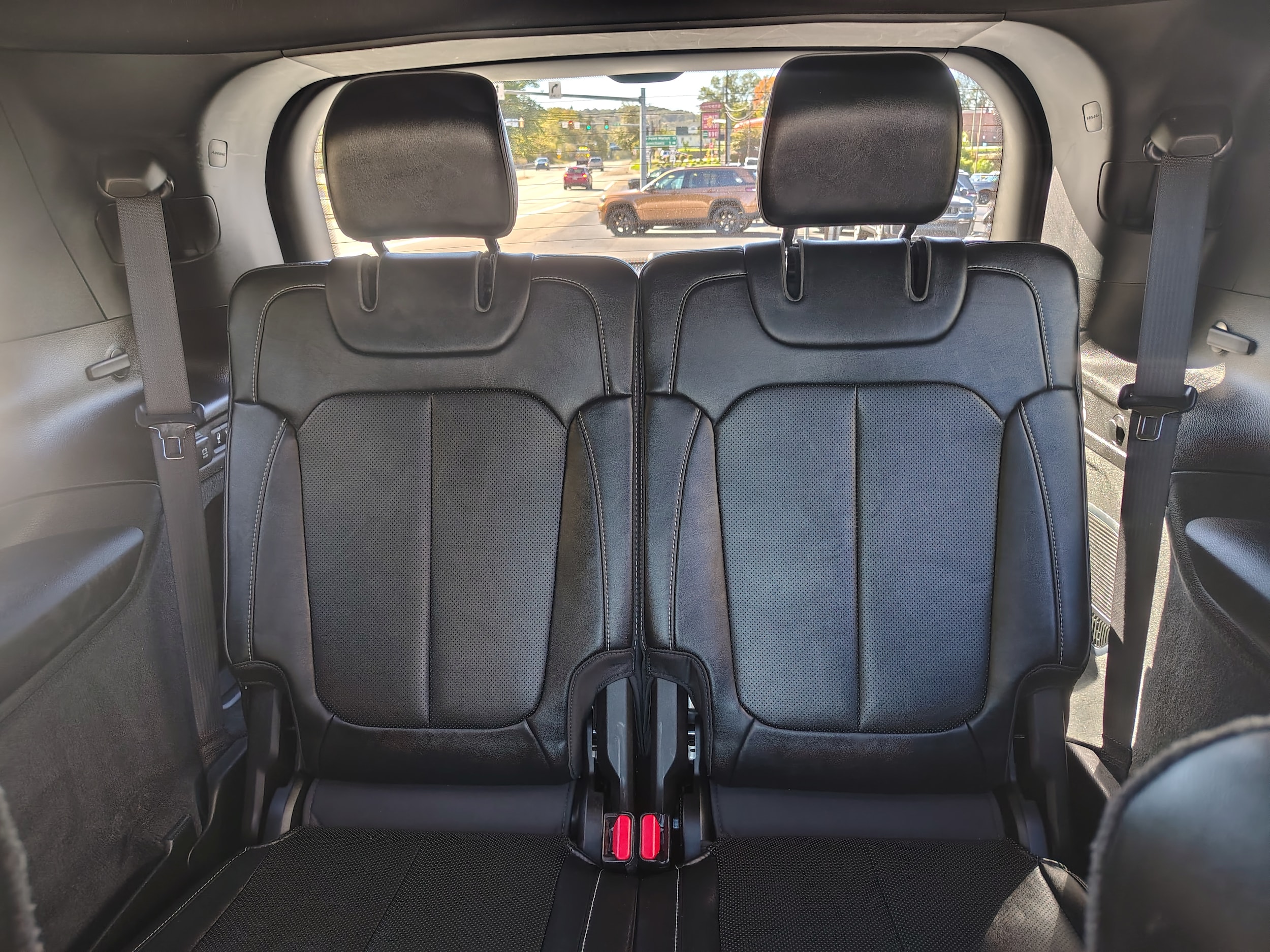 2022 Jeep Grand Cherokee L photo 31 of 46