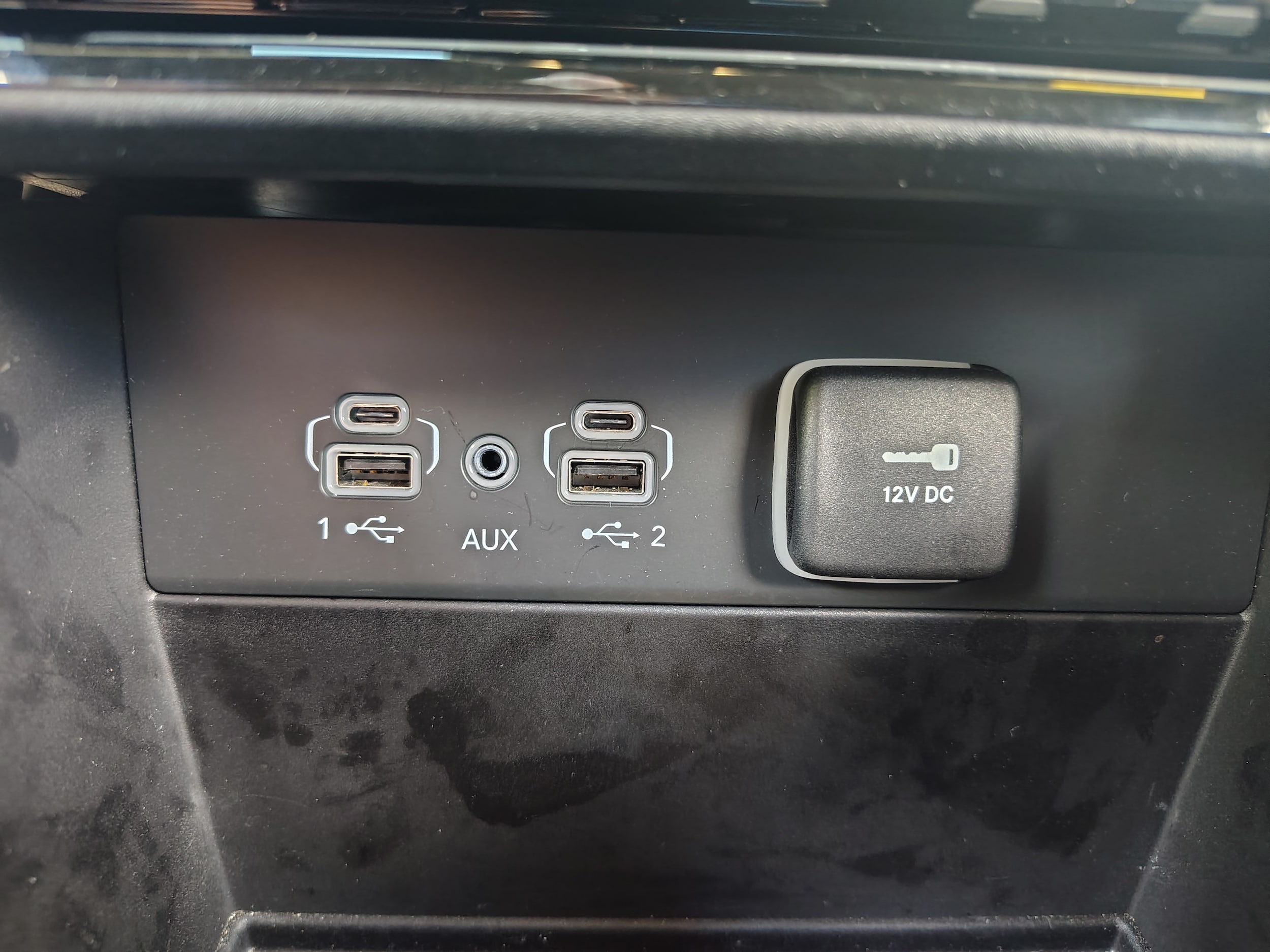 2024 Jeep Grand Cherokee Limited Diamond Black Crystal Pearlcoat at Solomon CJD Carmichaels