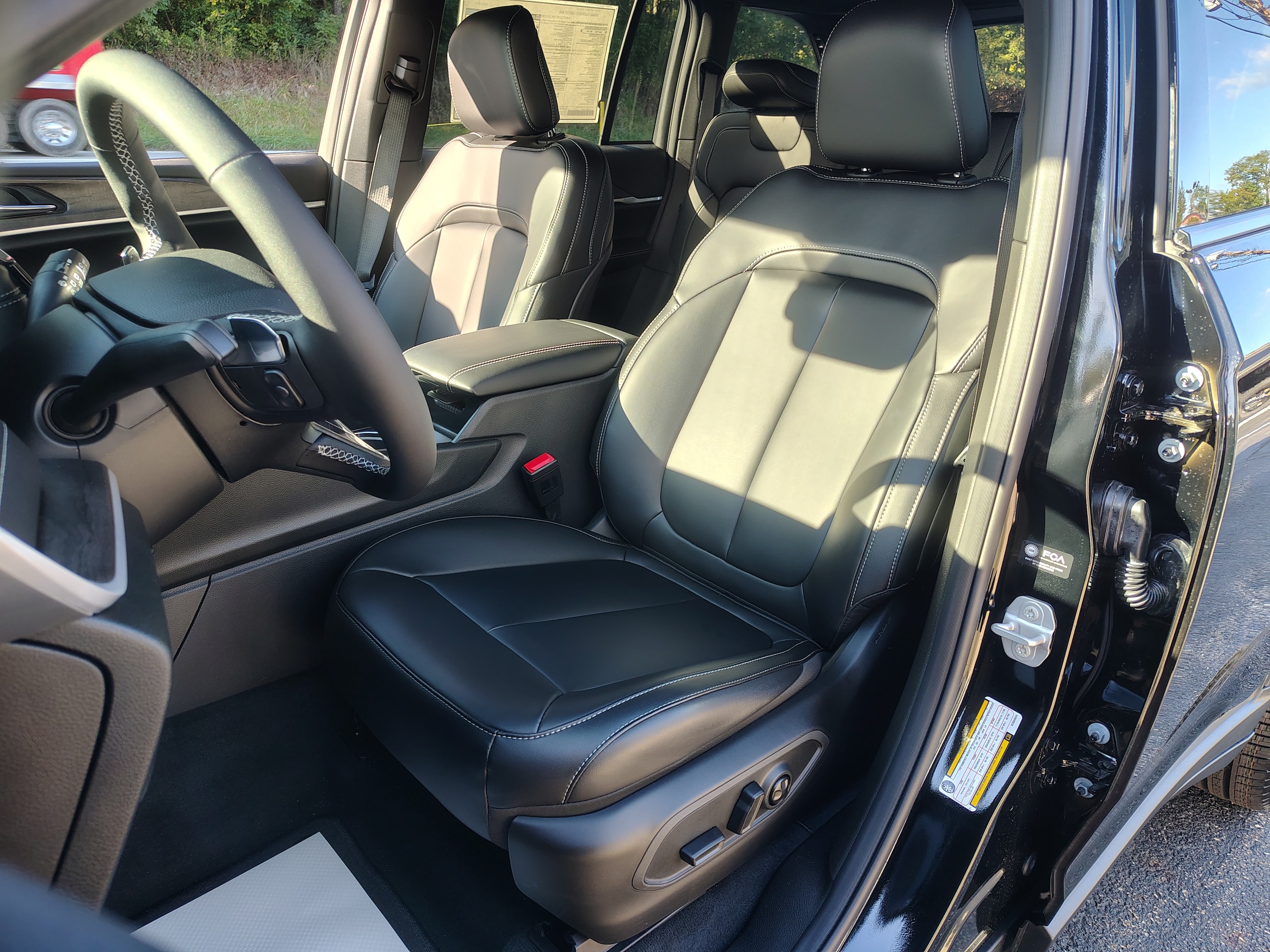 2027 Jeep Grand Cherokee Limited High Gloss Black at Solomon CJD Brownsville