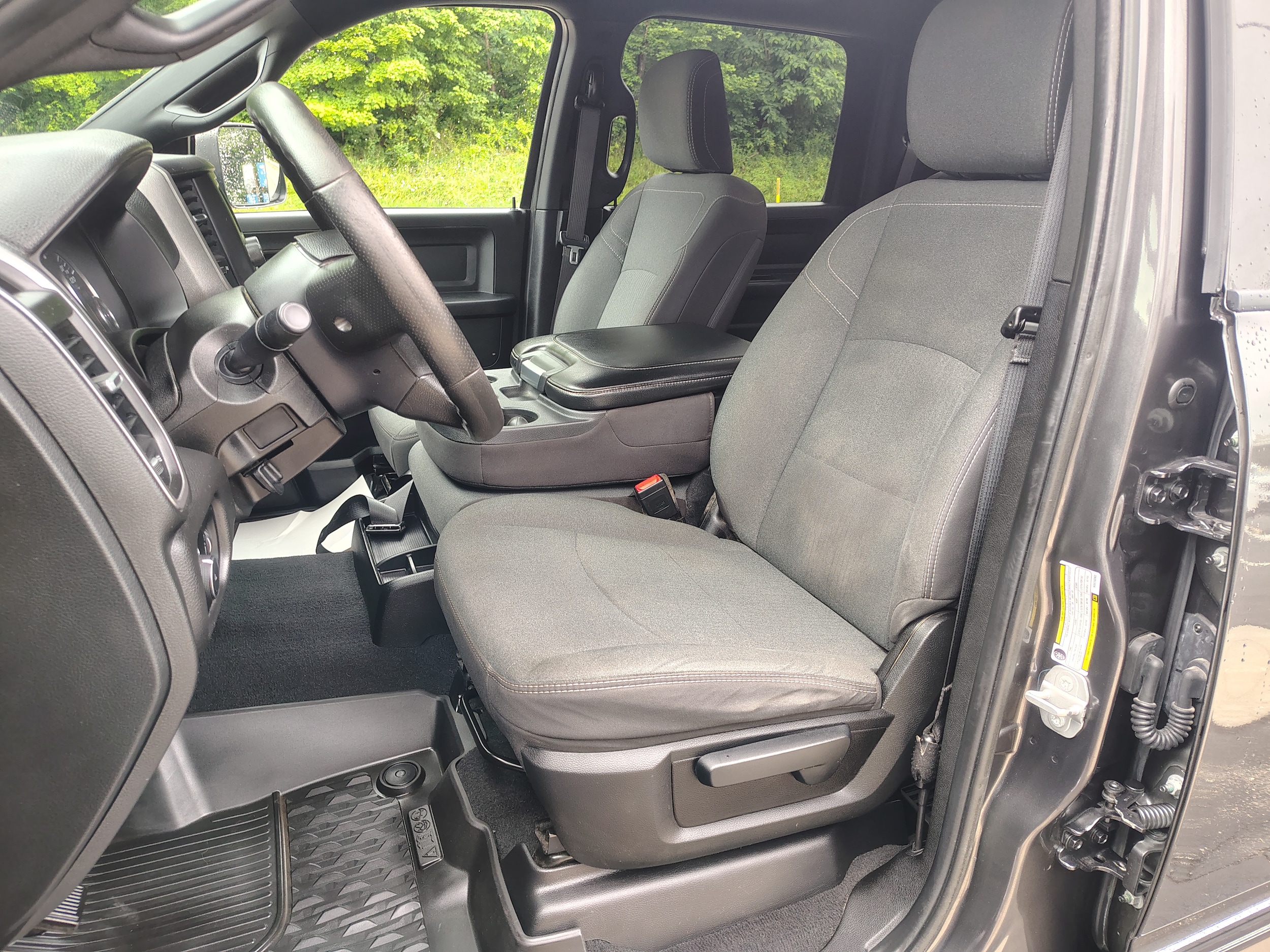 2022 Ram 2500 Tradesman Granite Crystal Metallic Clearcoat at Solomon CJD Brownsville