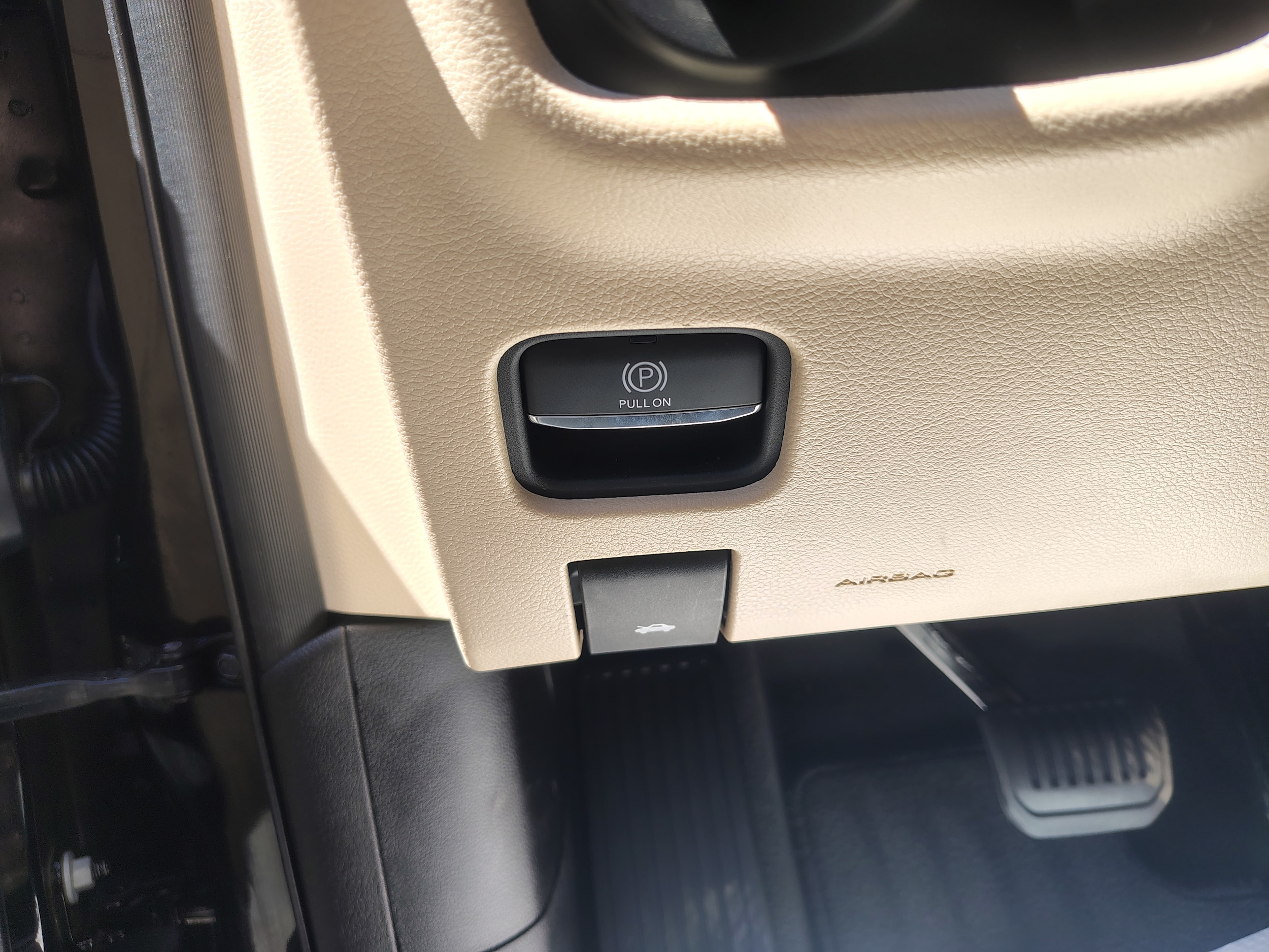 2024 Jeep Grand Cherokee Limited Diamond Black Crystal Pearlcoat at Solomon CJD Carmichaels