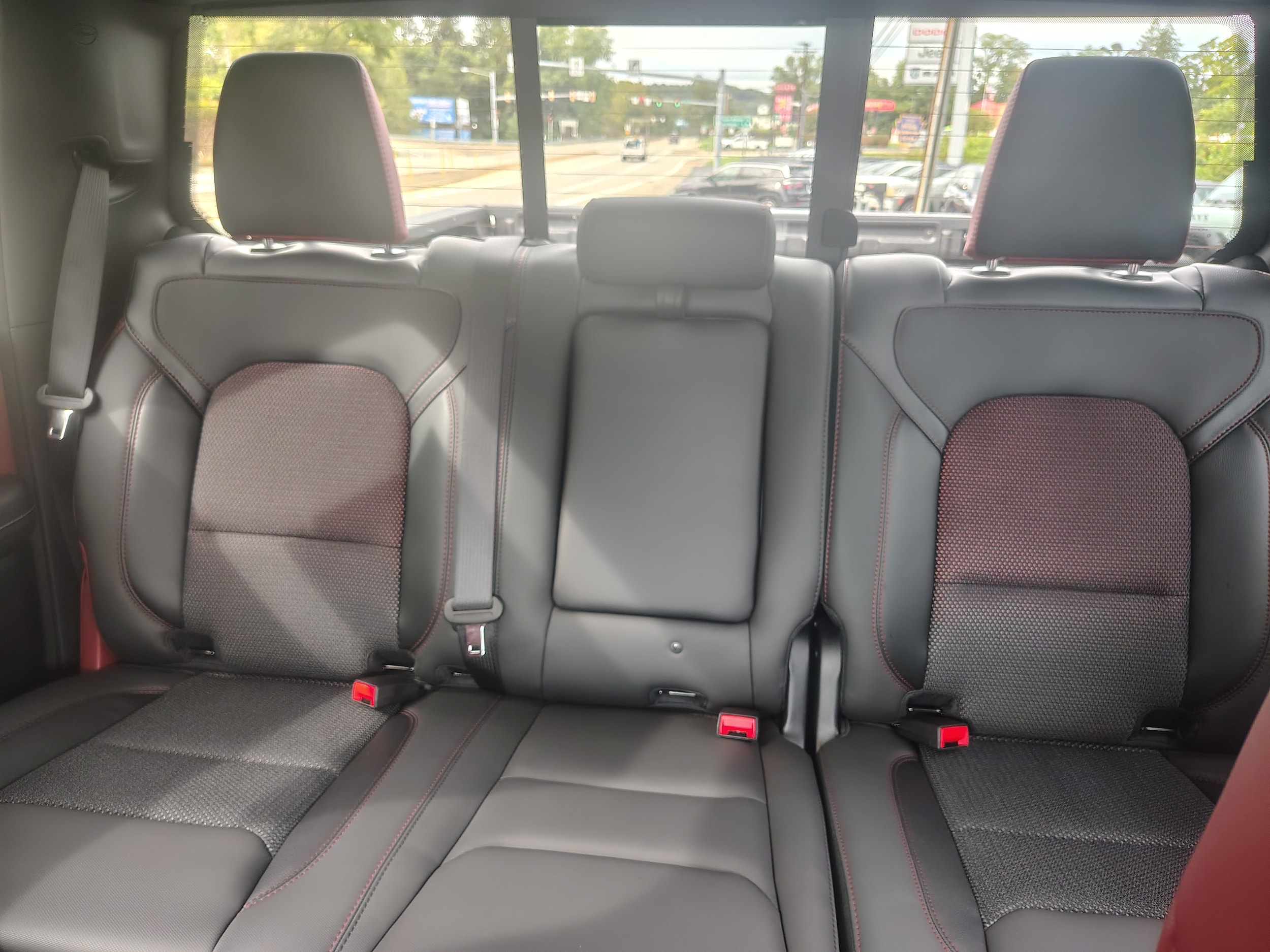 2027 Ram 1500 photo 17 of 19