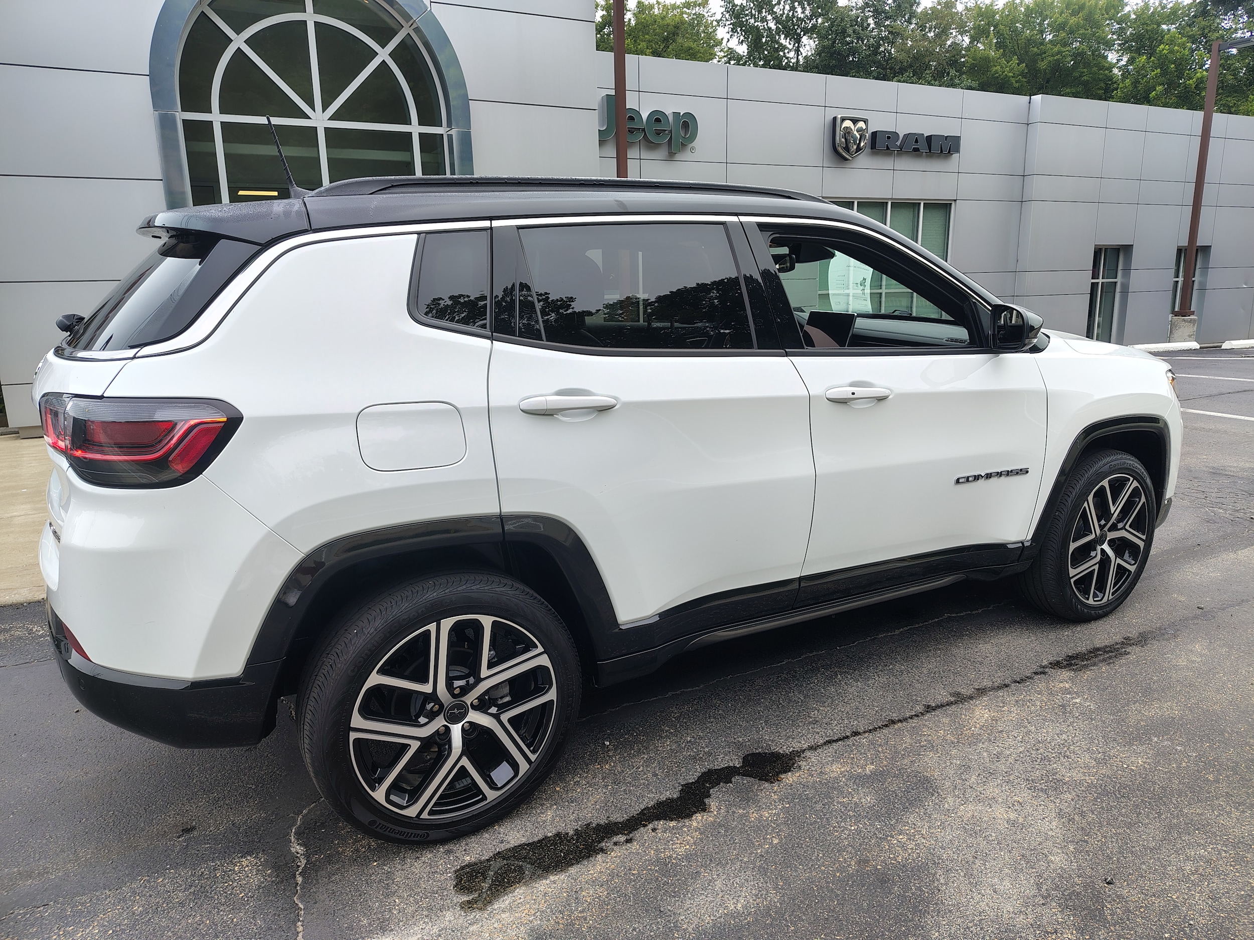 2025 Jeep Compass Limited Bright White Clearcoat at Solomon CJD Carmichaels