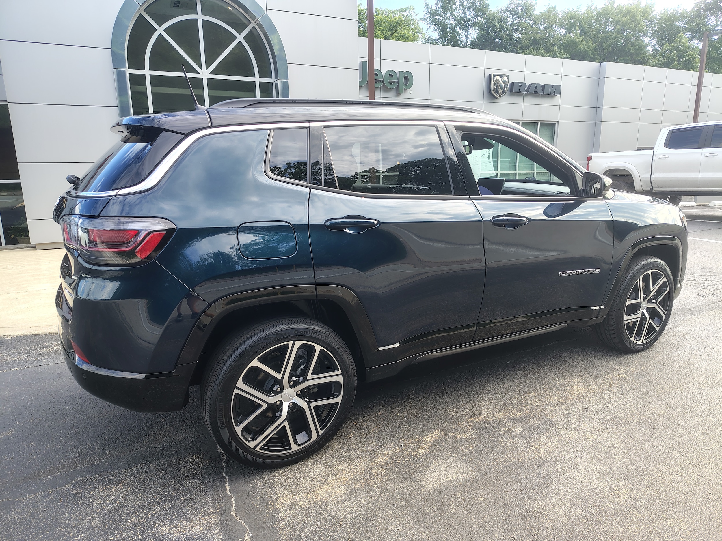 2024 Jeep Compass Limited Fathom Blue Pearlcoat at Solomon CJD Carmichaels