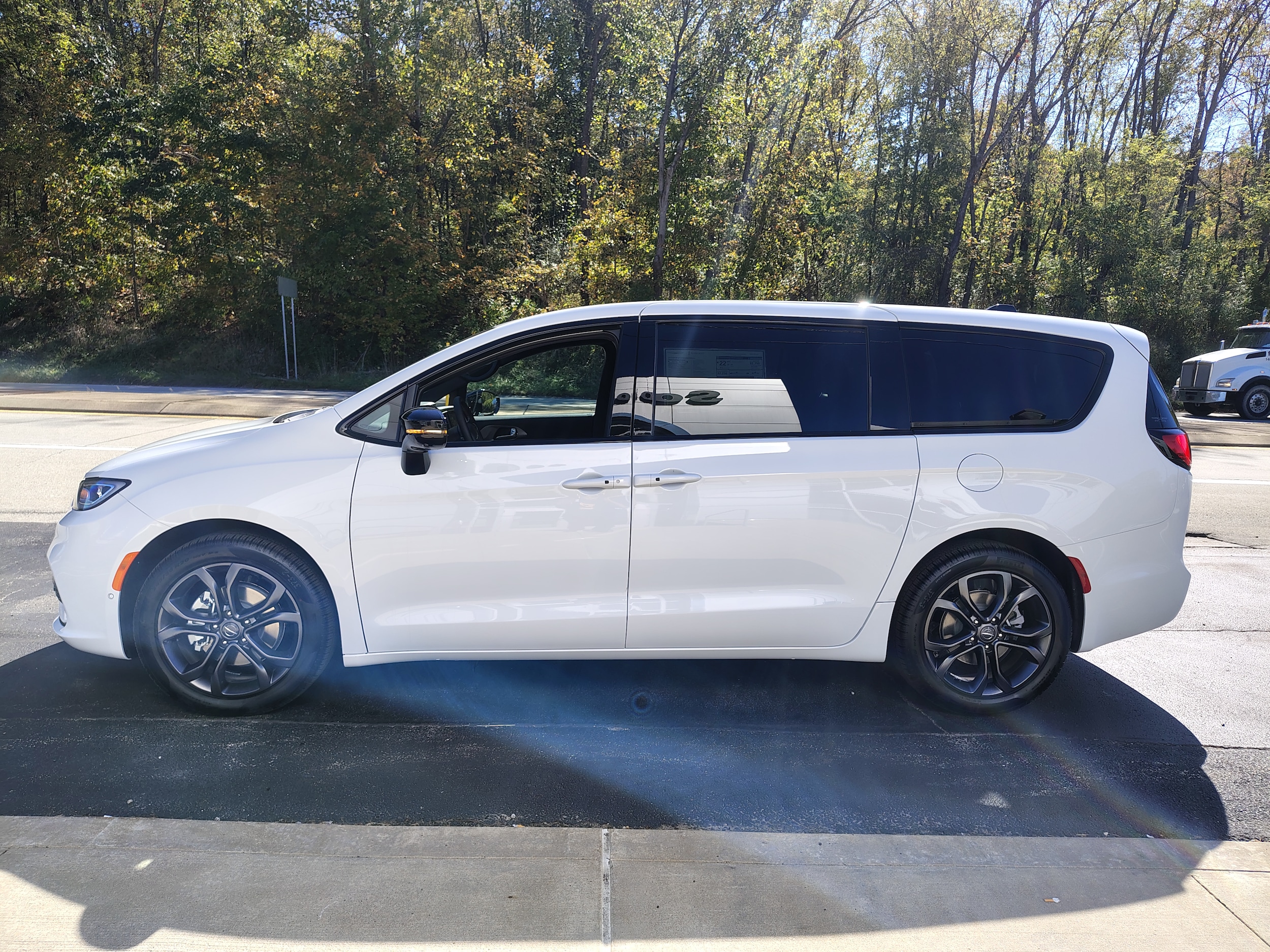 2026 Chrysler Pacifica SELECT - 7